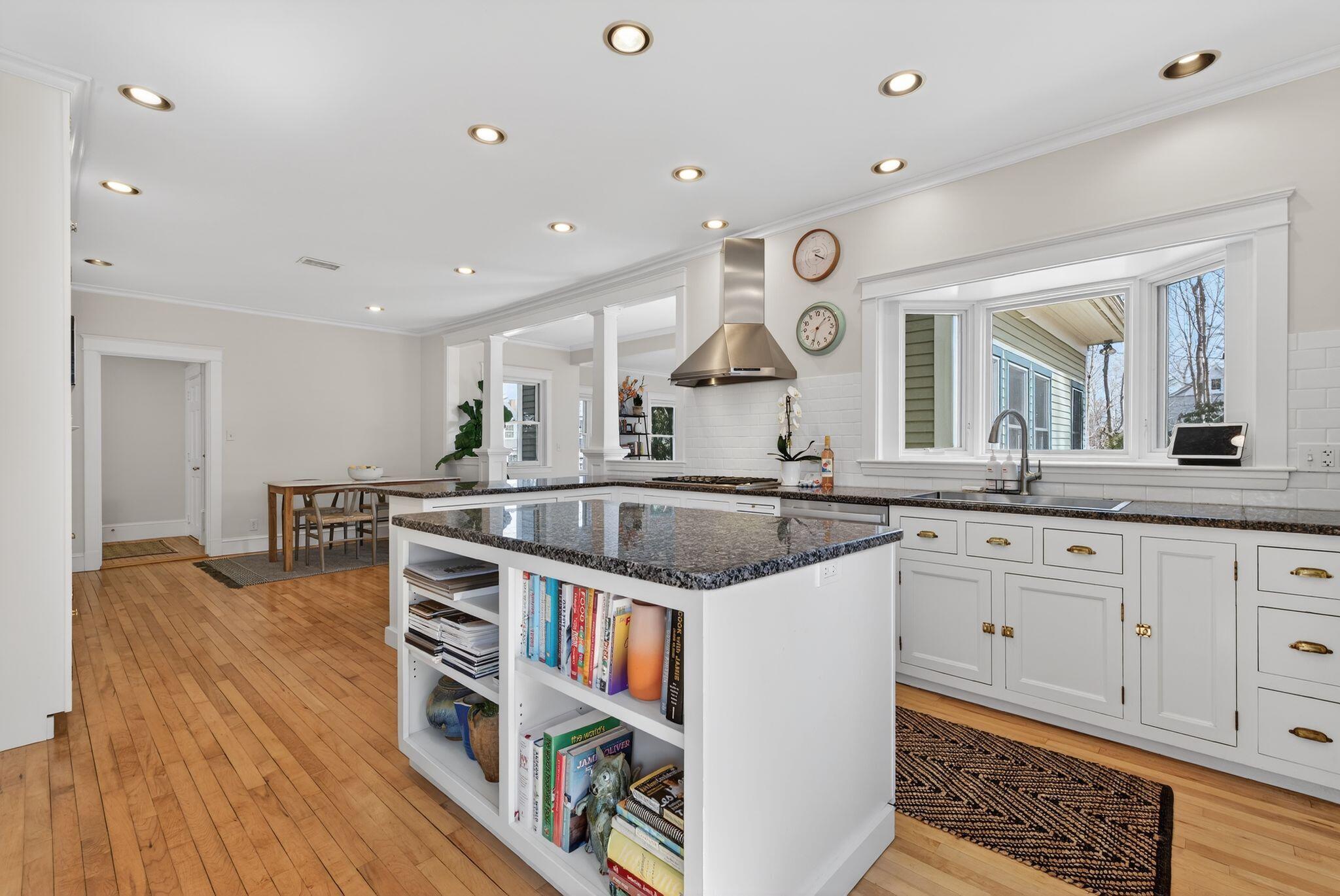 93 Foreside Road, Falmouth, ME, 04105