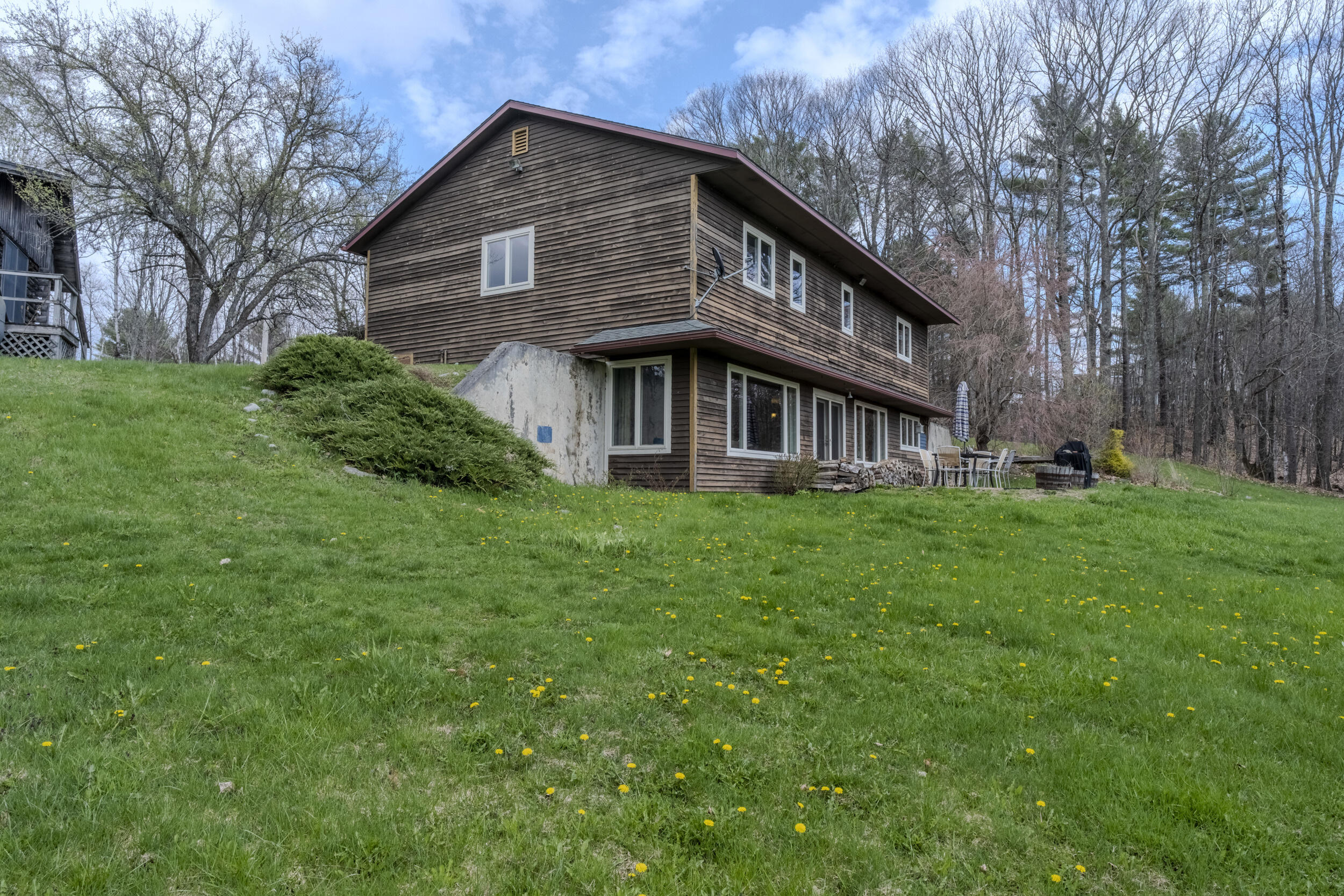 38 River Road, Howland, ME, 04448