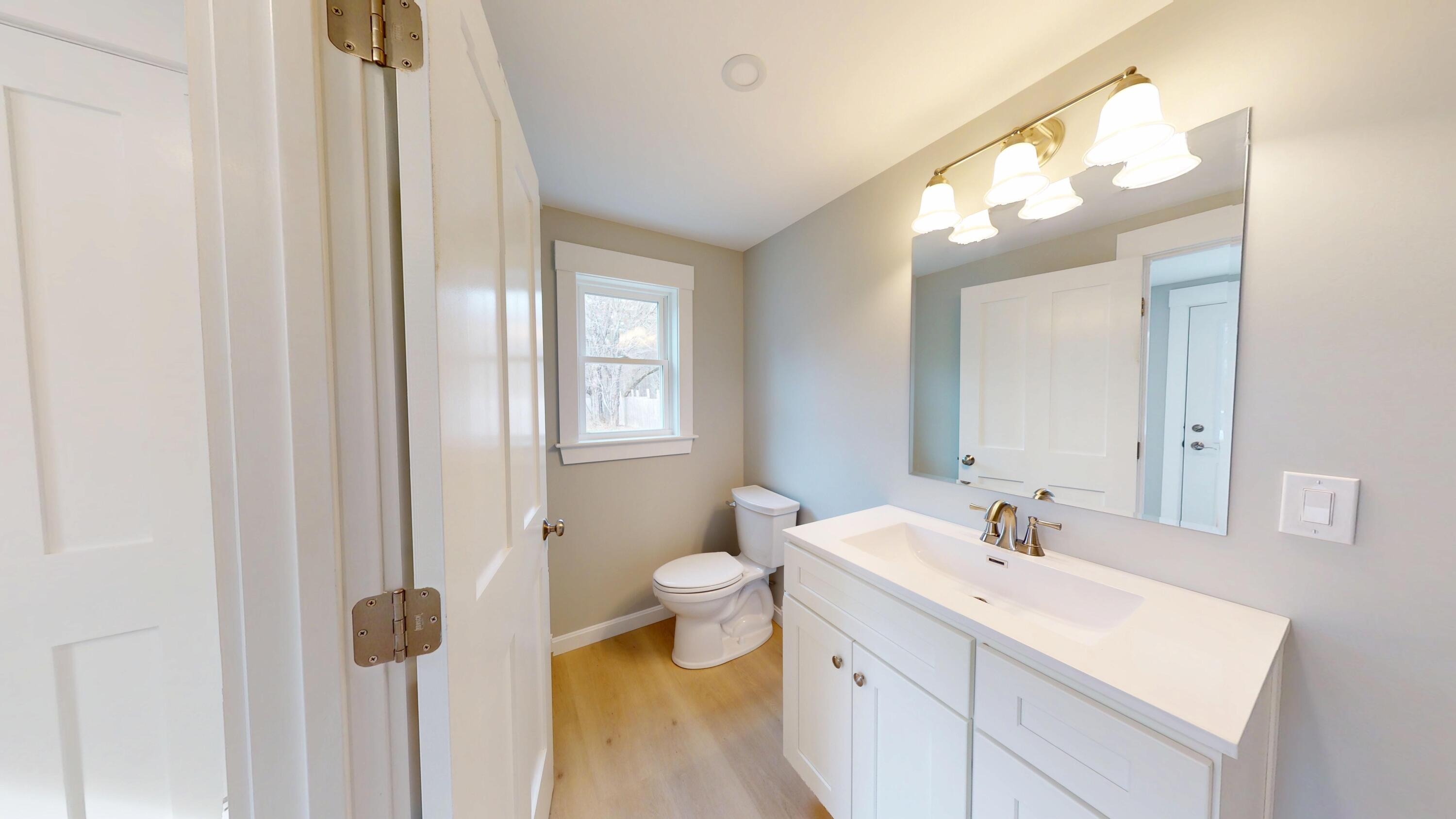 38 River Road, Howland, ME, 04448