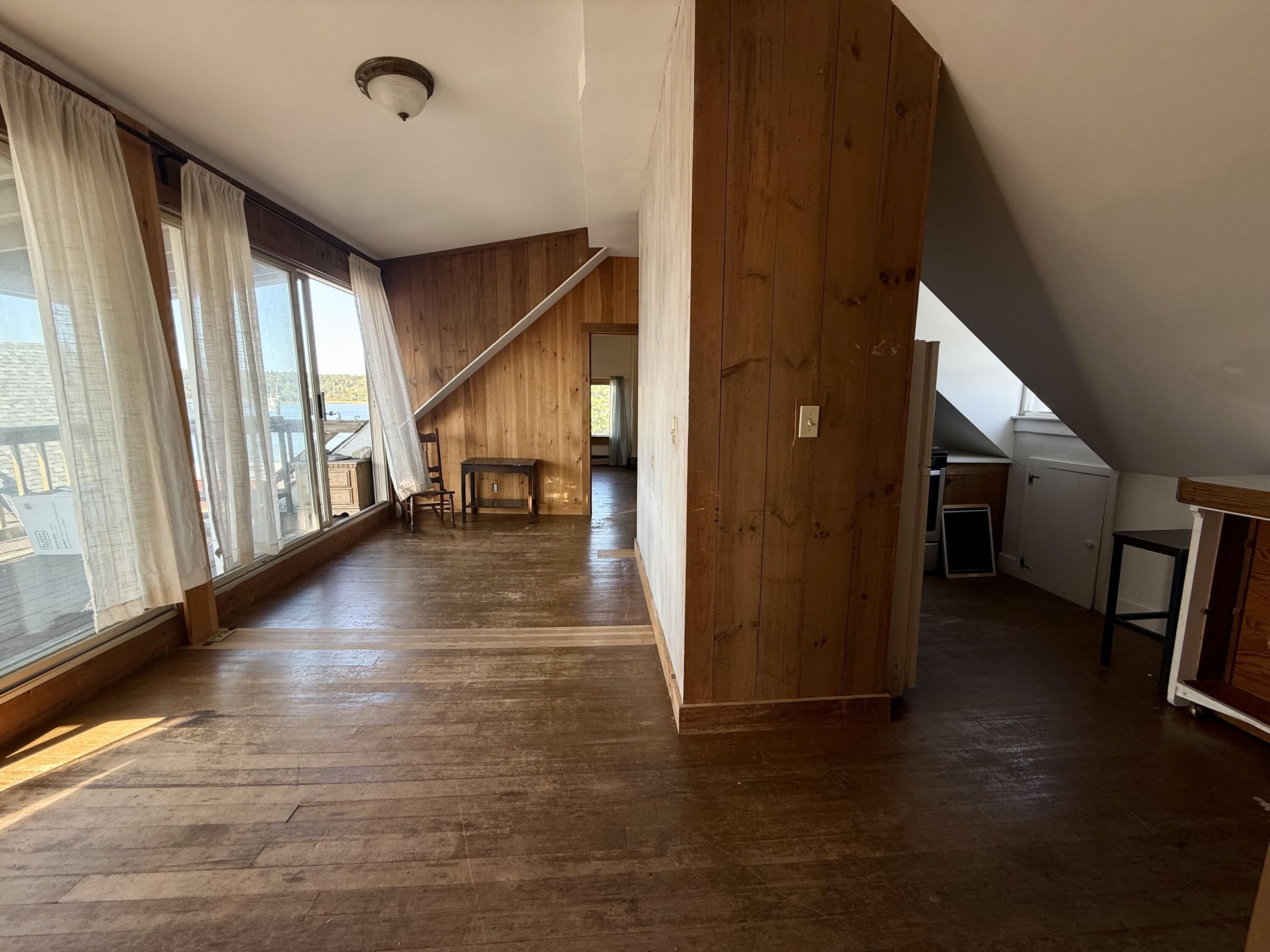 64 Main Street, Vinalhaven, ME, 04863