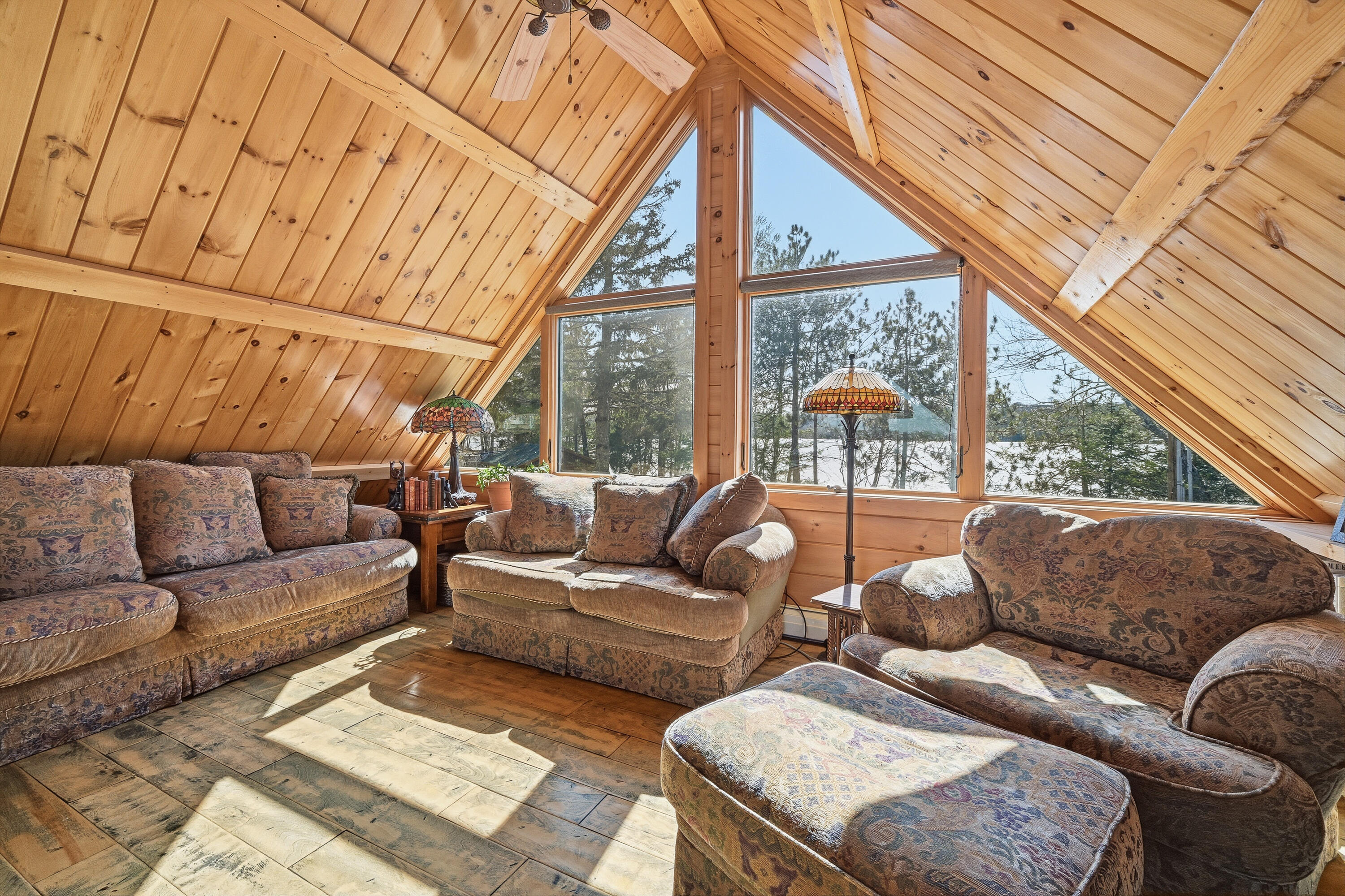 99 Abena Shores, Belgrade, ME, 04917