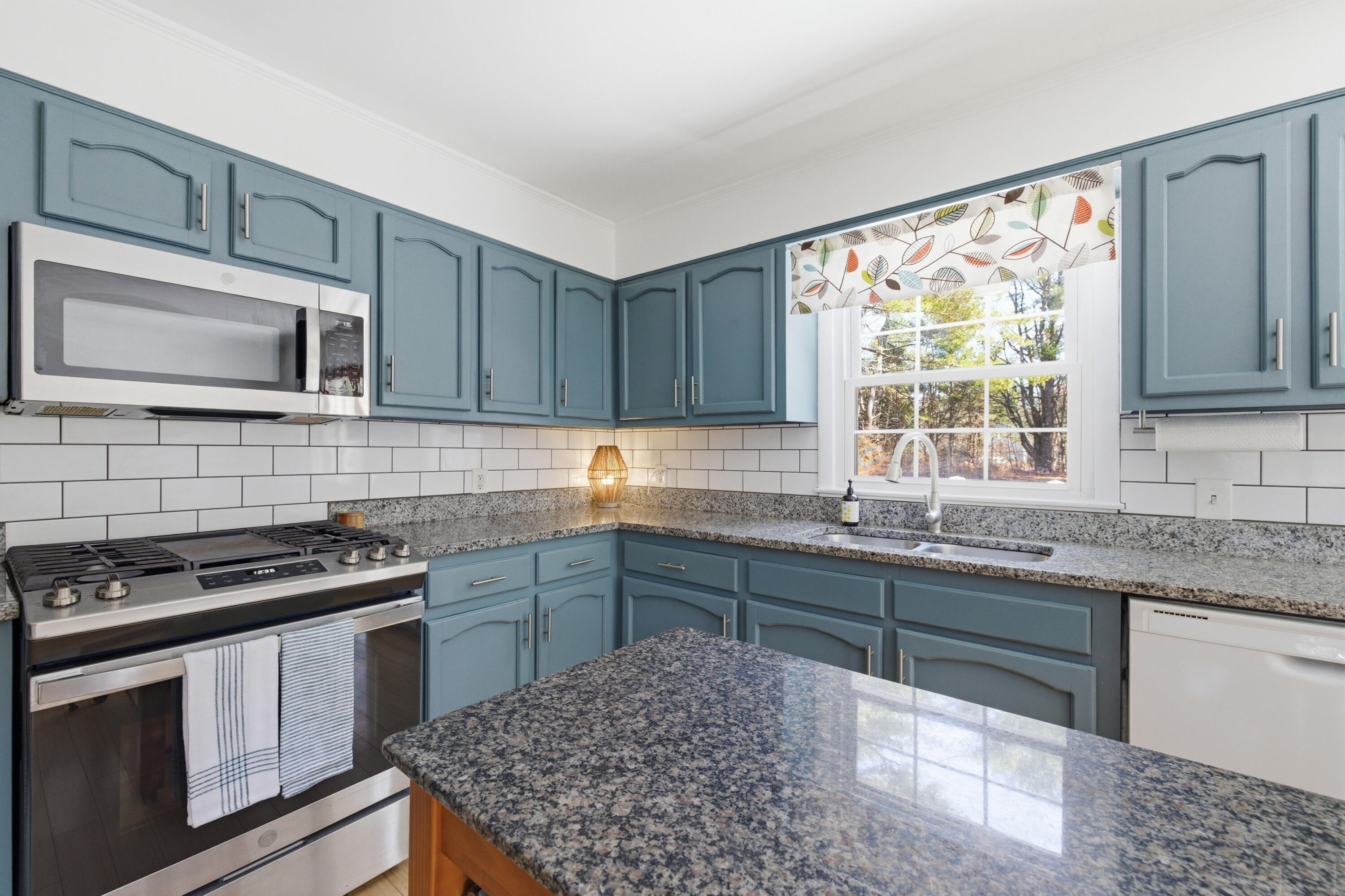 357 River Road, Topsham, ME, 04086 357 River Road, Topsham, ME, 04086