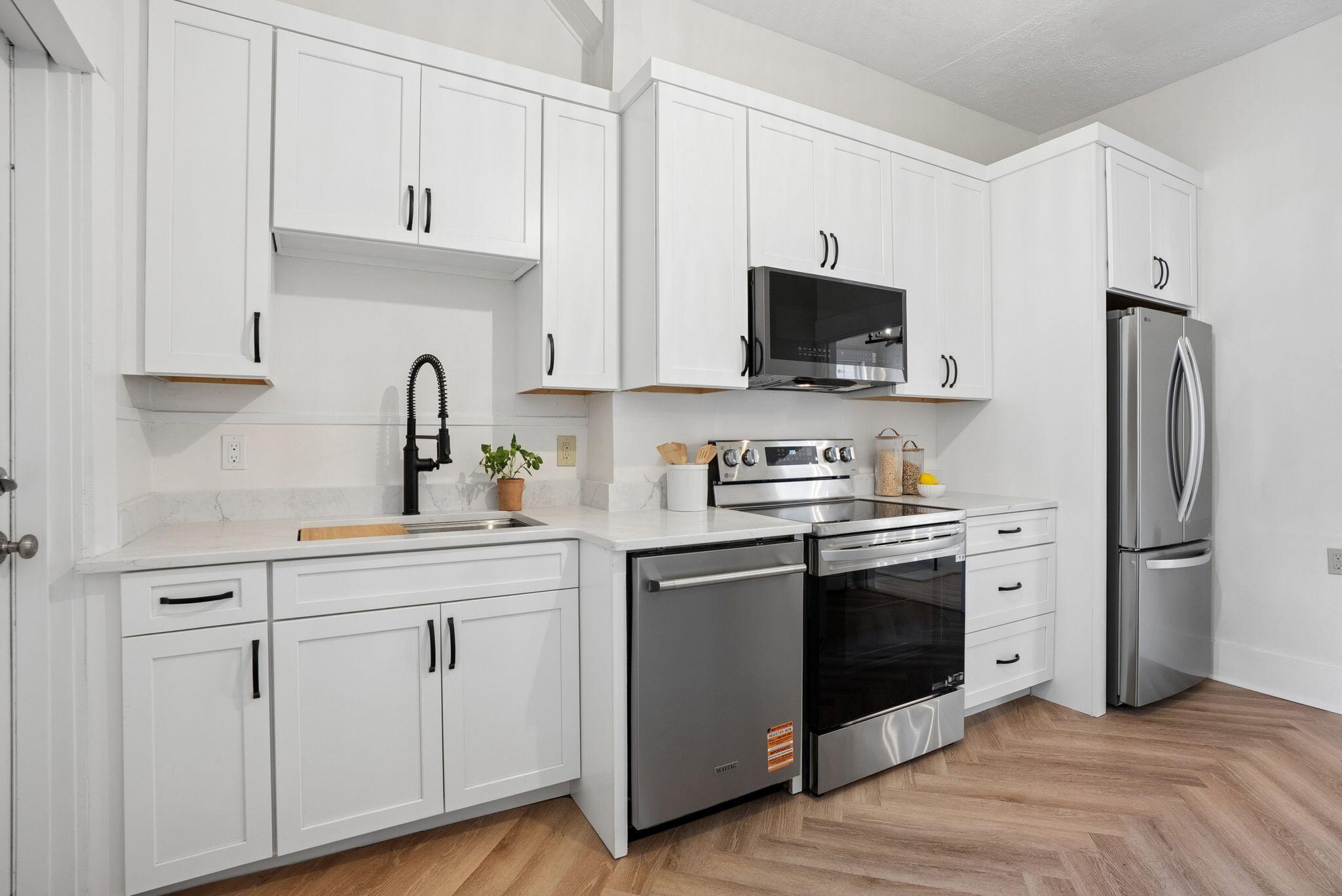 170 Clark Street, #1, Portland, ME 04102 DSC01920