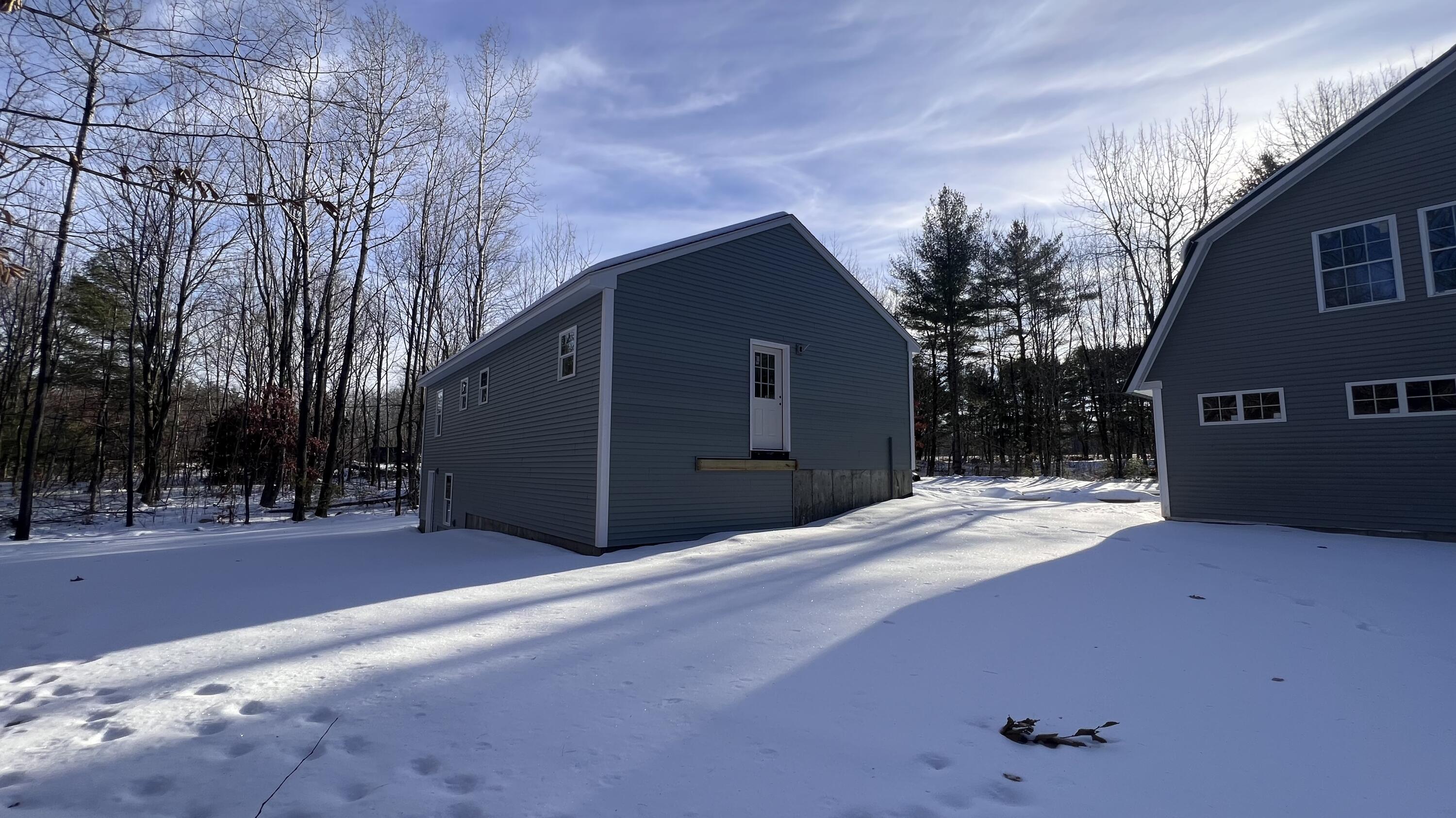 140 Raymond Hill Road, Raymond, ME, 04071