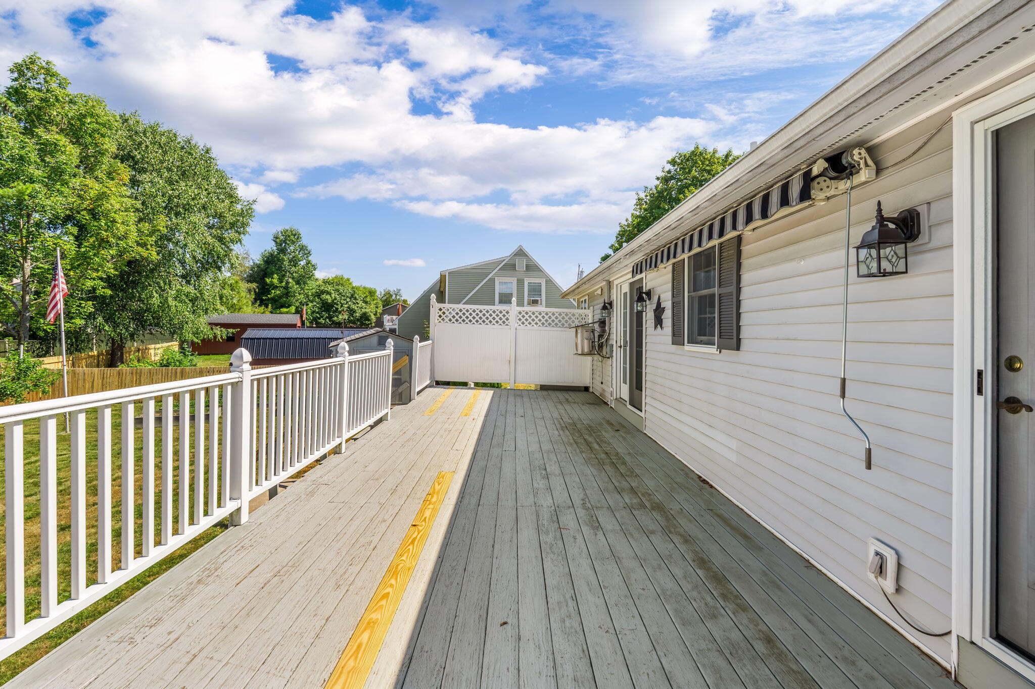 50 Laurel Circle, Bangor, ME 04401 Deck