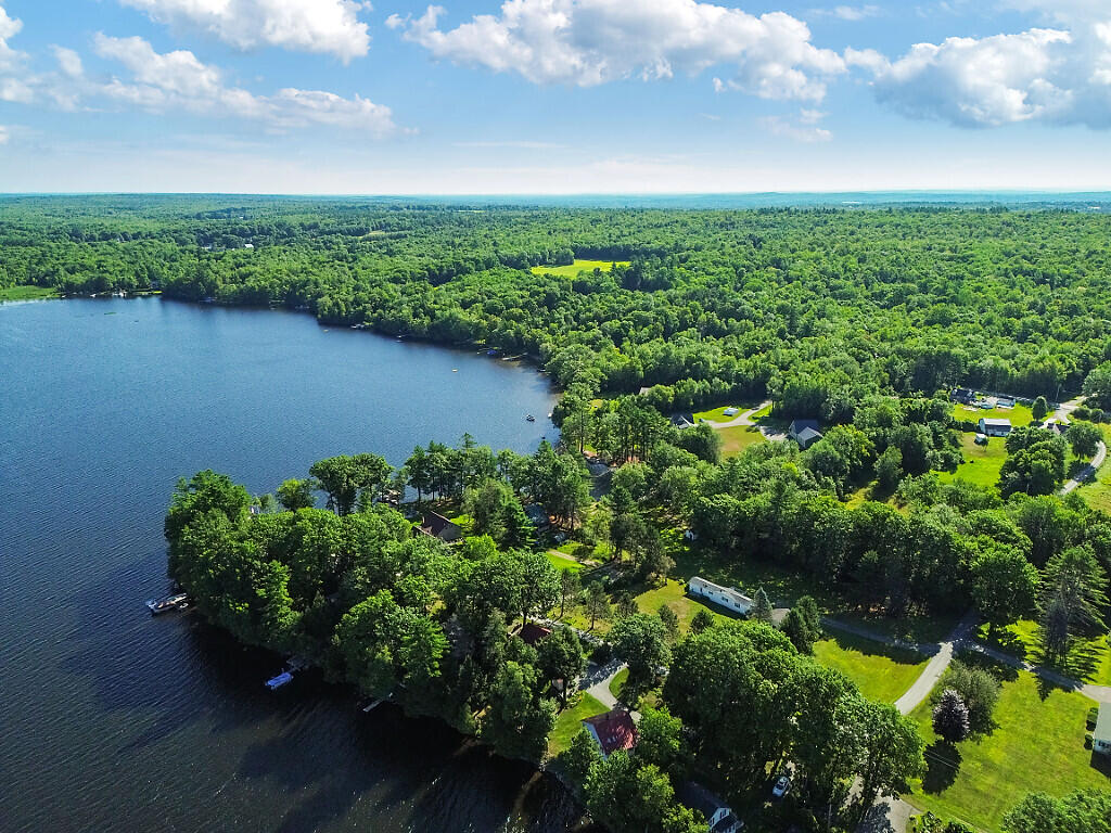 41 Milkweed Lane, Sidney, ME, 04330