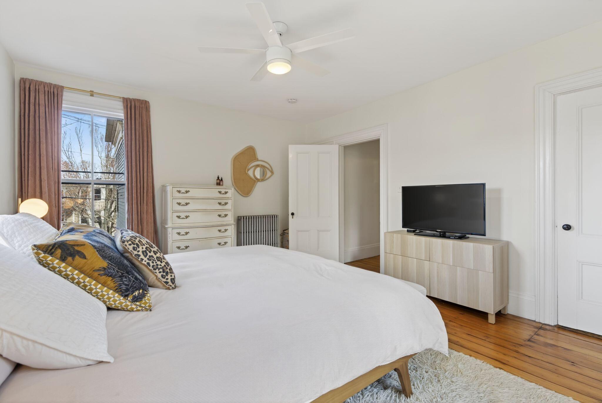 494 Cumberland Avenue, Portland, ME, 04101
