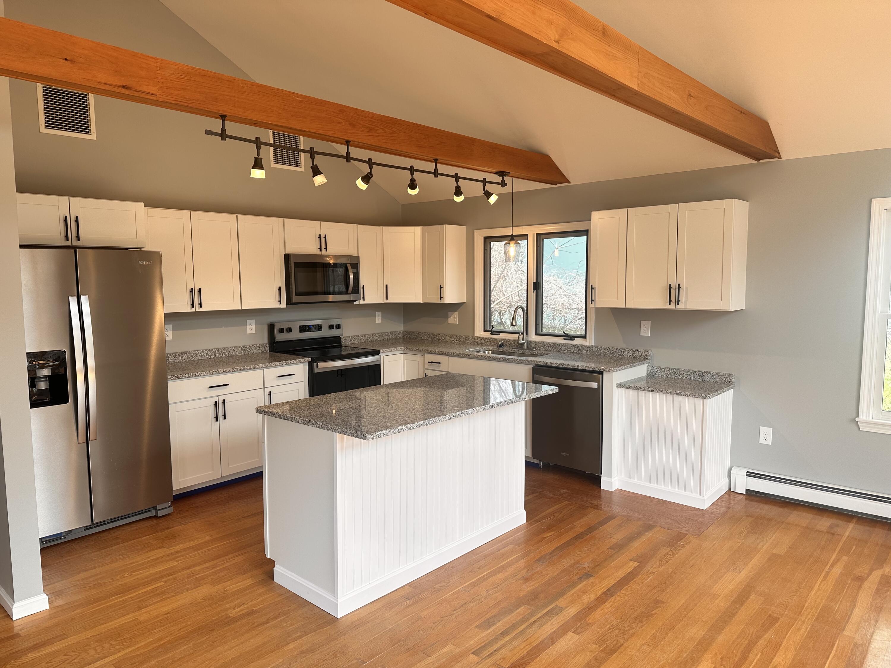 7 Robin Lane UNIT 2, Kittery, ME, 03904