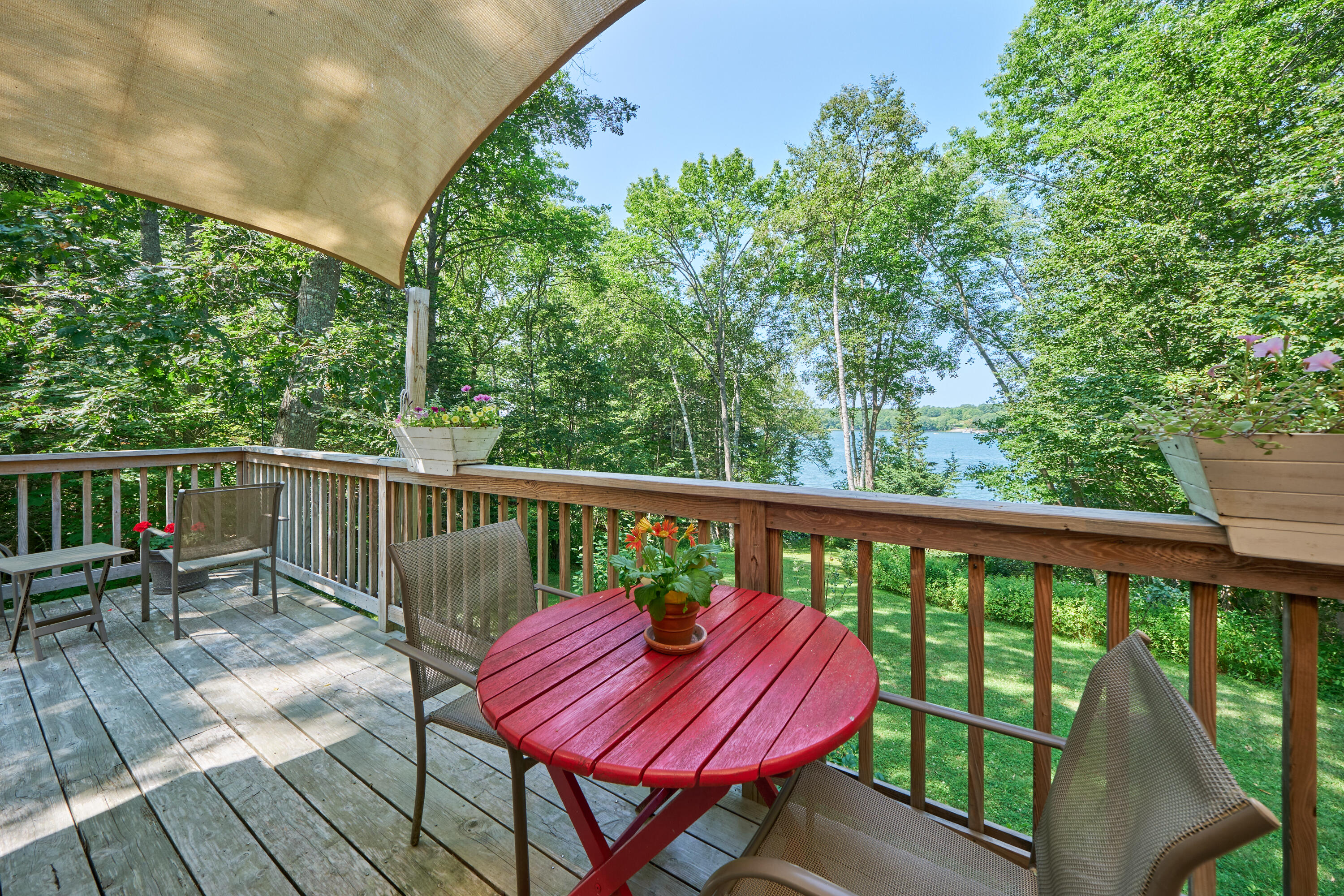 33 Rockinghorse Lane, Saint George, ME, 04859
