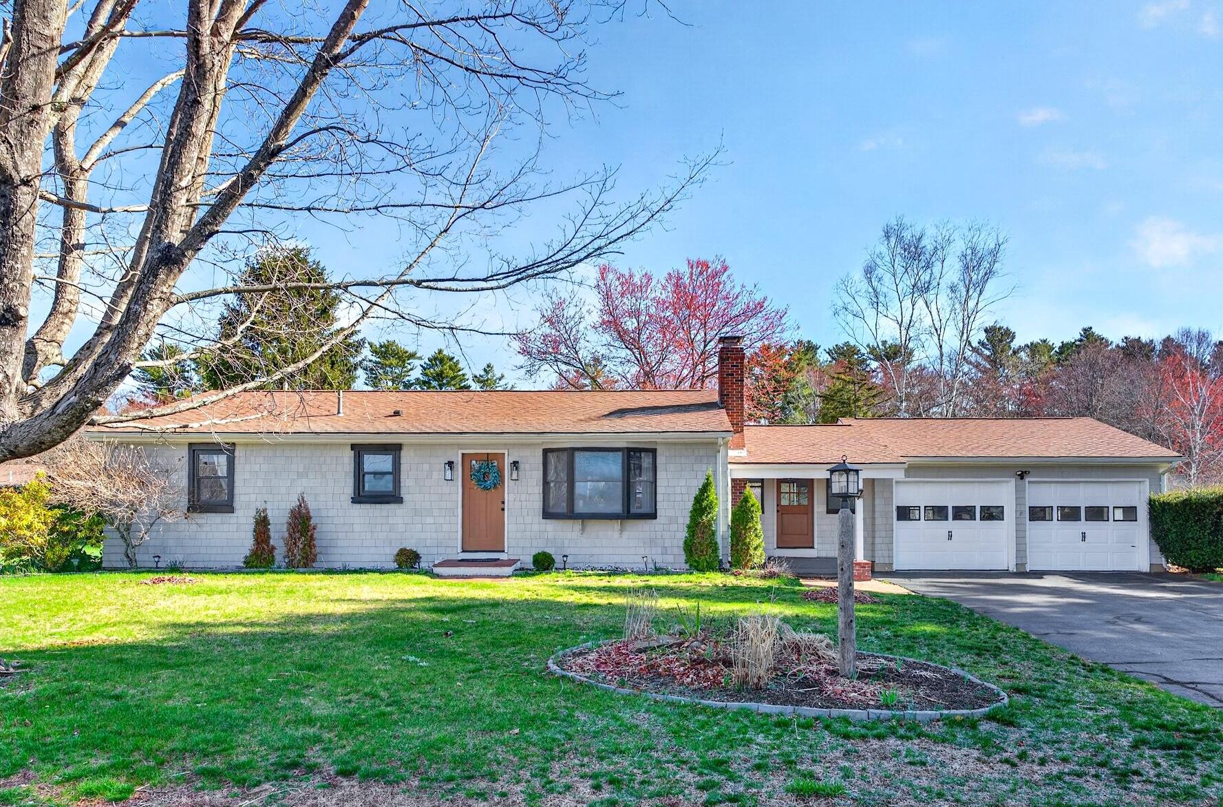 7 Lawn Avenue, Cumberland, ME, 04021