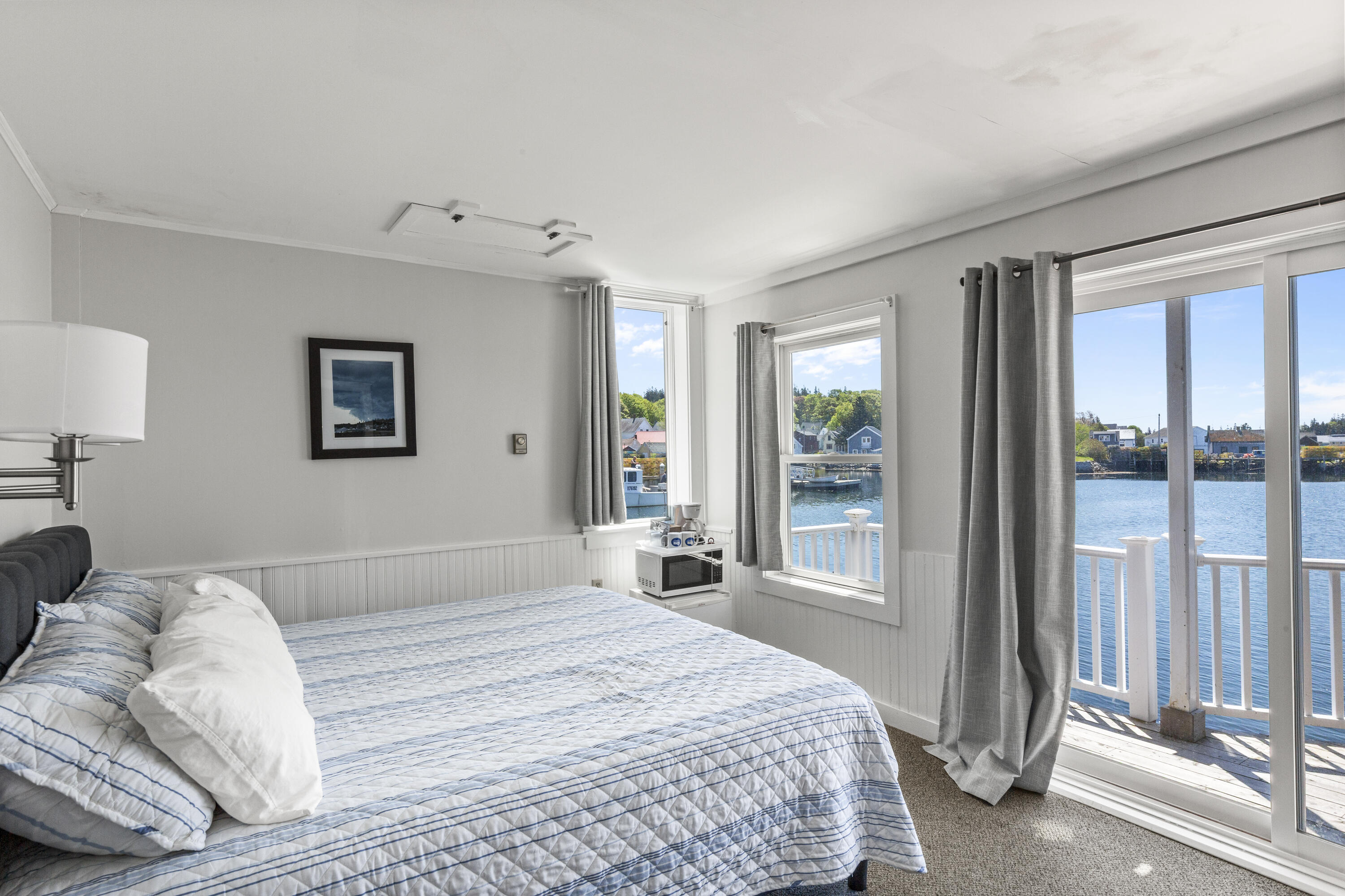 15 Main Street, Vinalhaven, ME, 04863