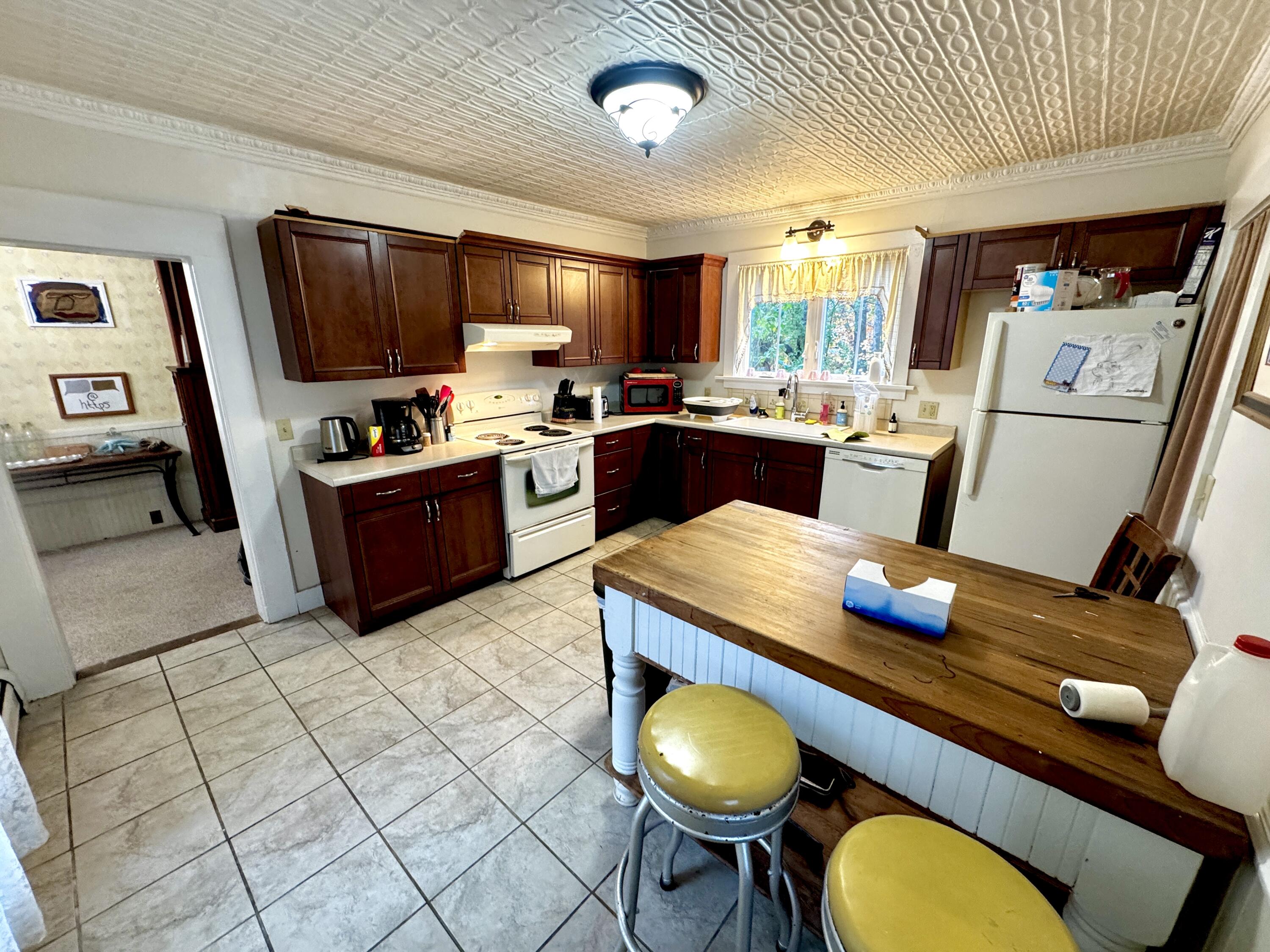 704 Main Street, Calais, ME, 04619