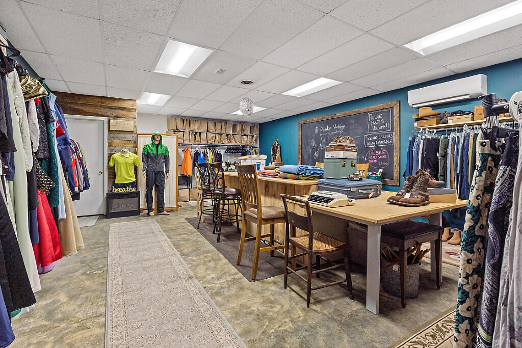 413 Wilton Road, Farmington, ME, 04938