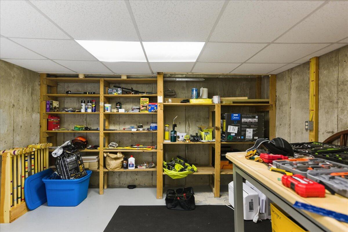 79 Perkins Street, Castine, ME, 04421