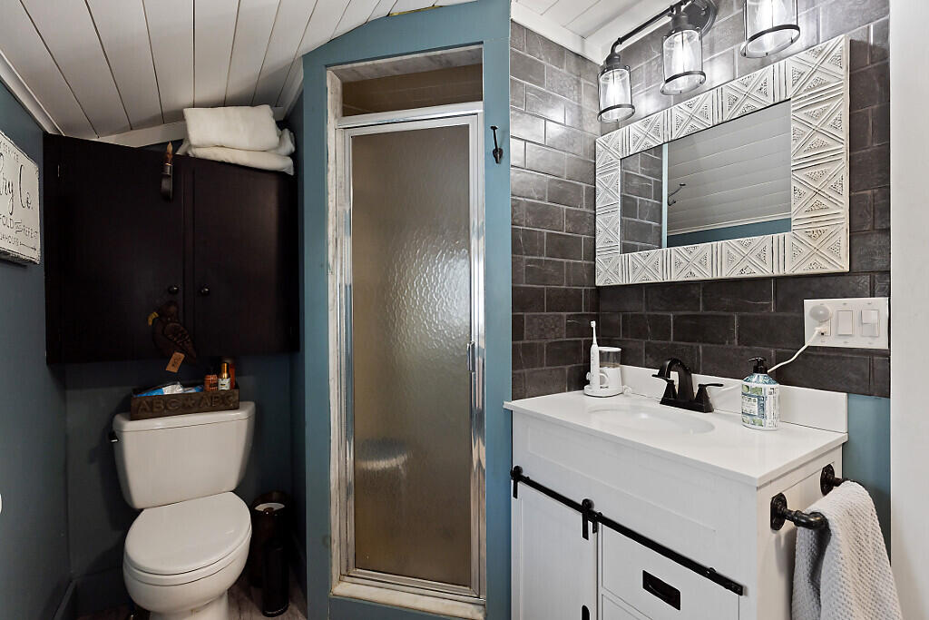 13 Cooper Road, Chesterville, ME, 04938