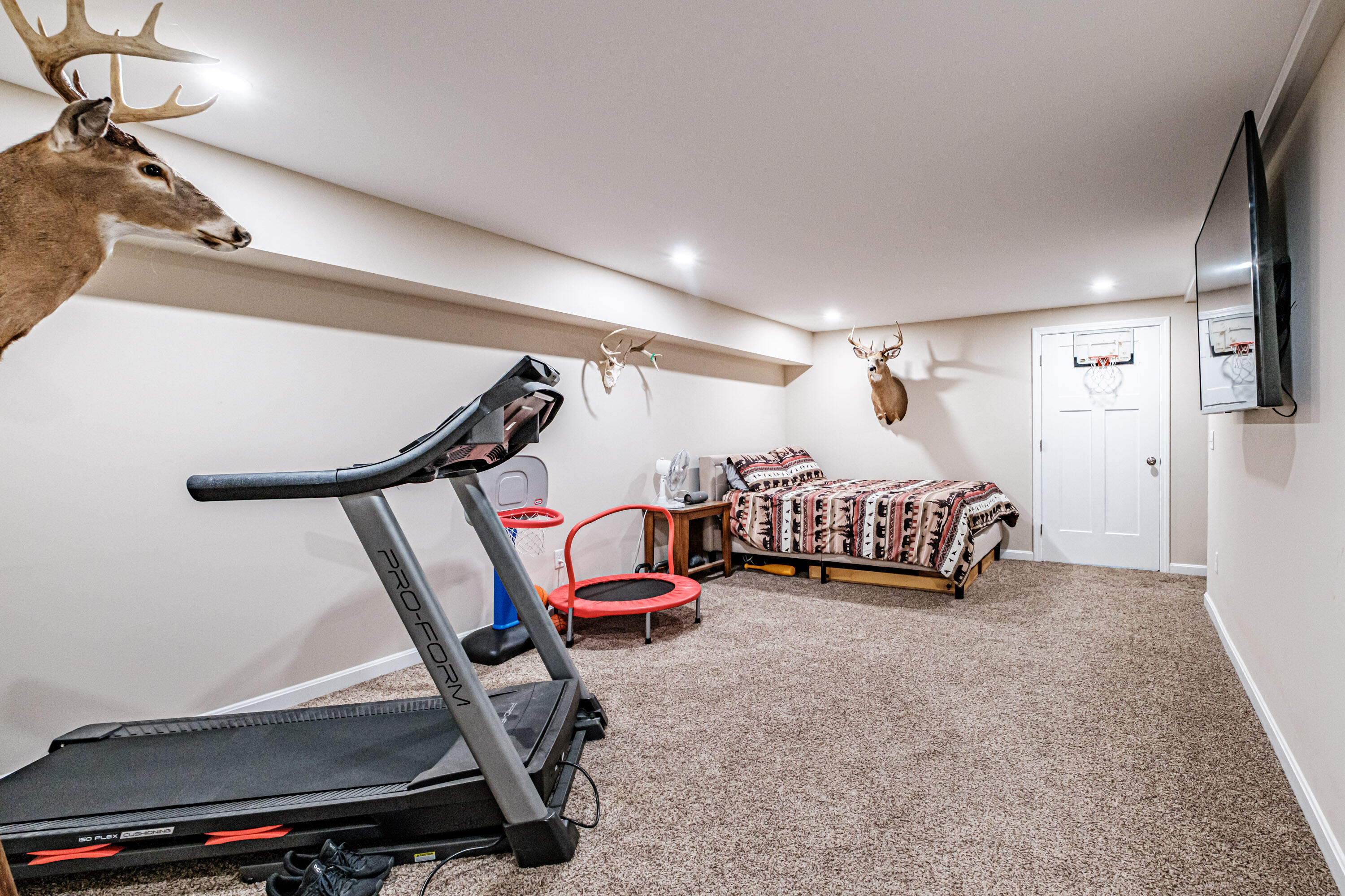 21 Overlook Drive, Norway, ME, 04268