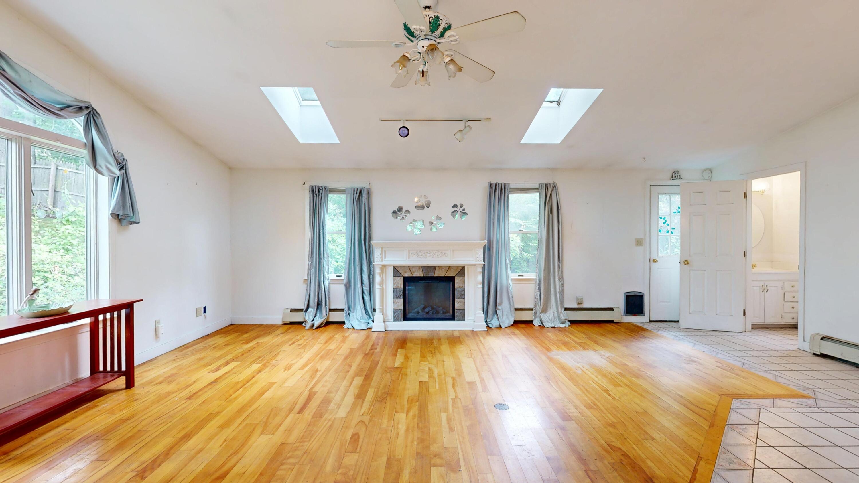 172 Sandy Hill Road, South Portland, ME 04106 Bonus Room