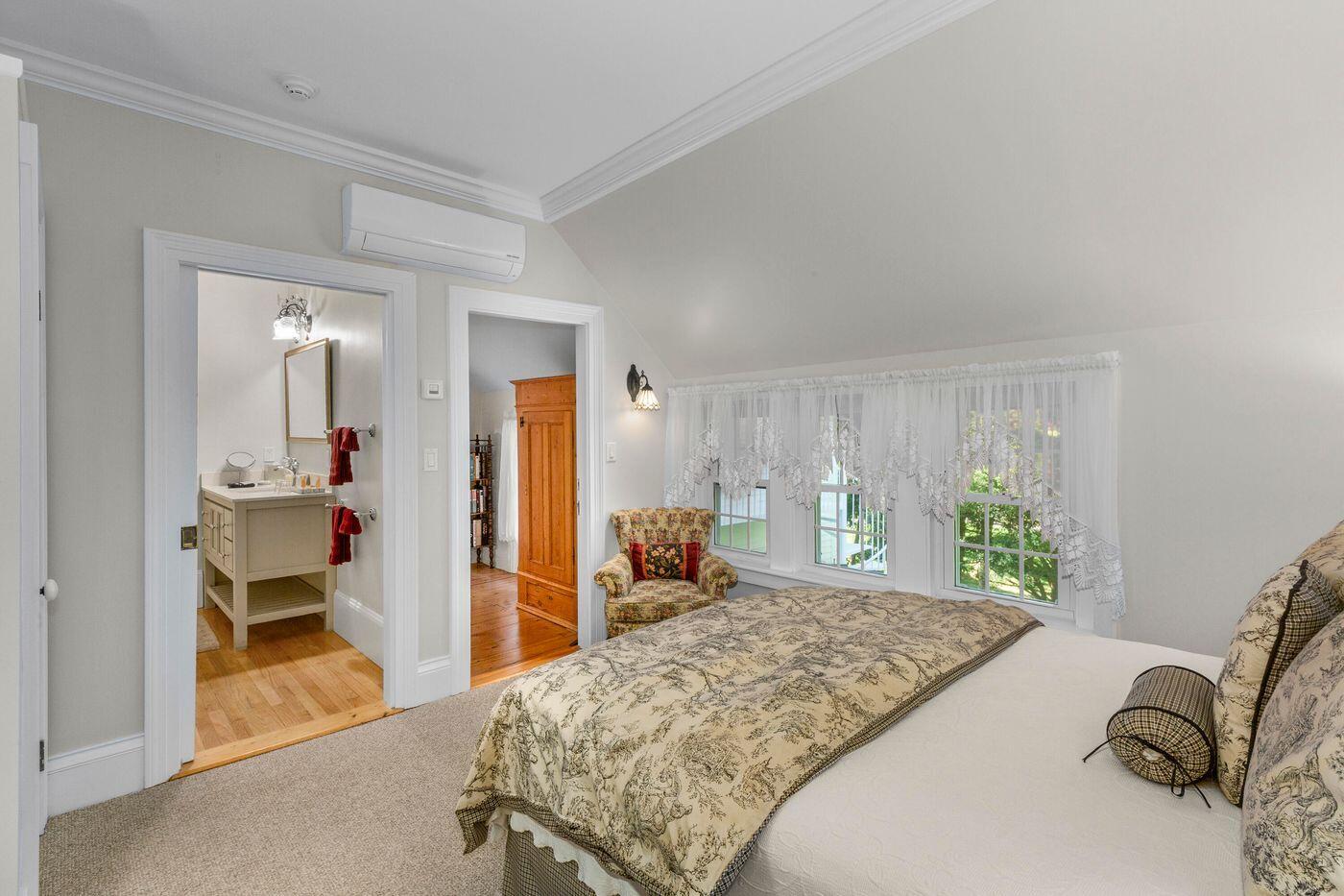 22 High Street, Camden, ME, 04843