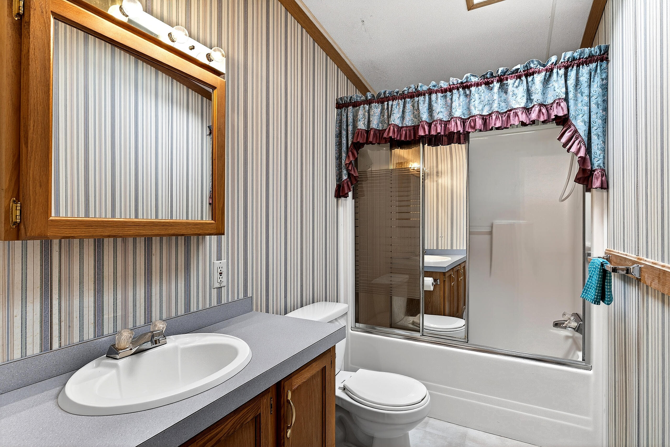 16 Village Green Road, Waterville, ME, 04901