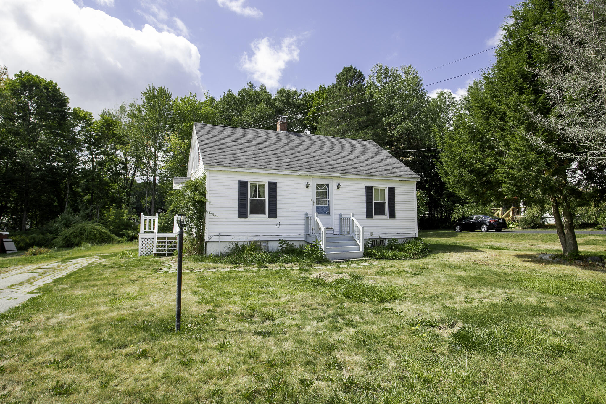 Photo of 31 Wheelden Heights Hampden ME 04444