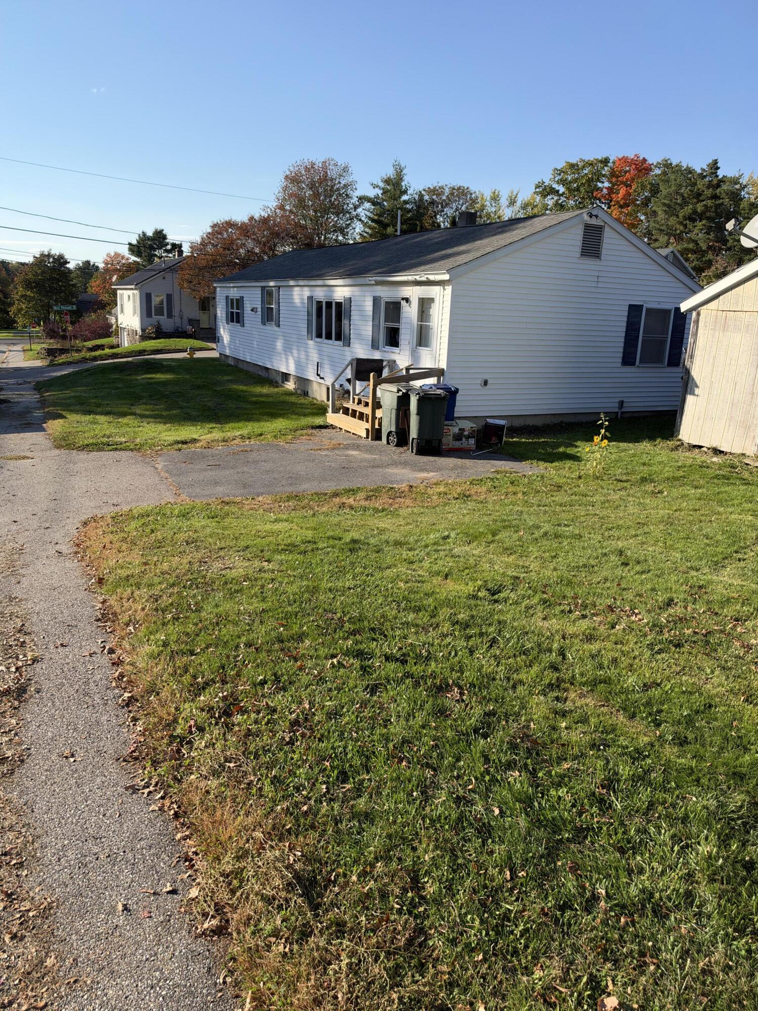 160 W Pleasant Street