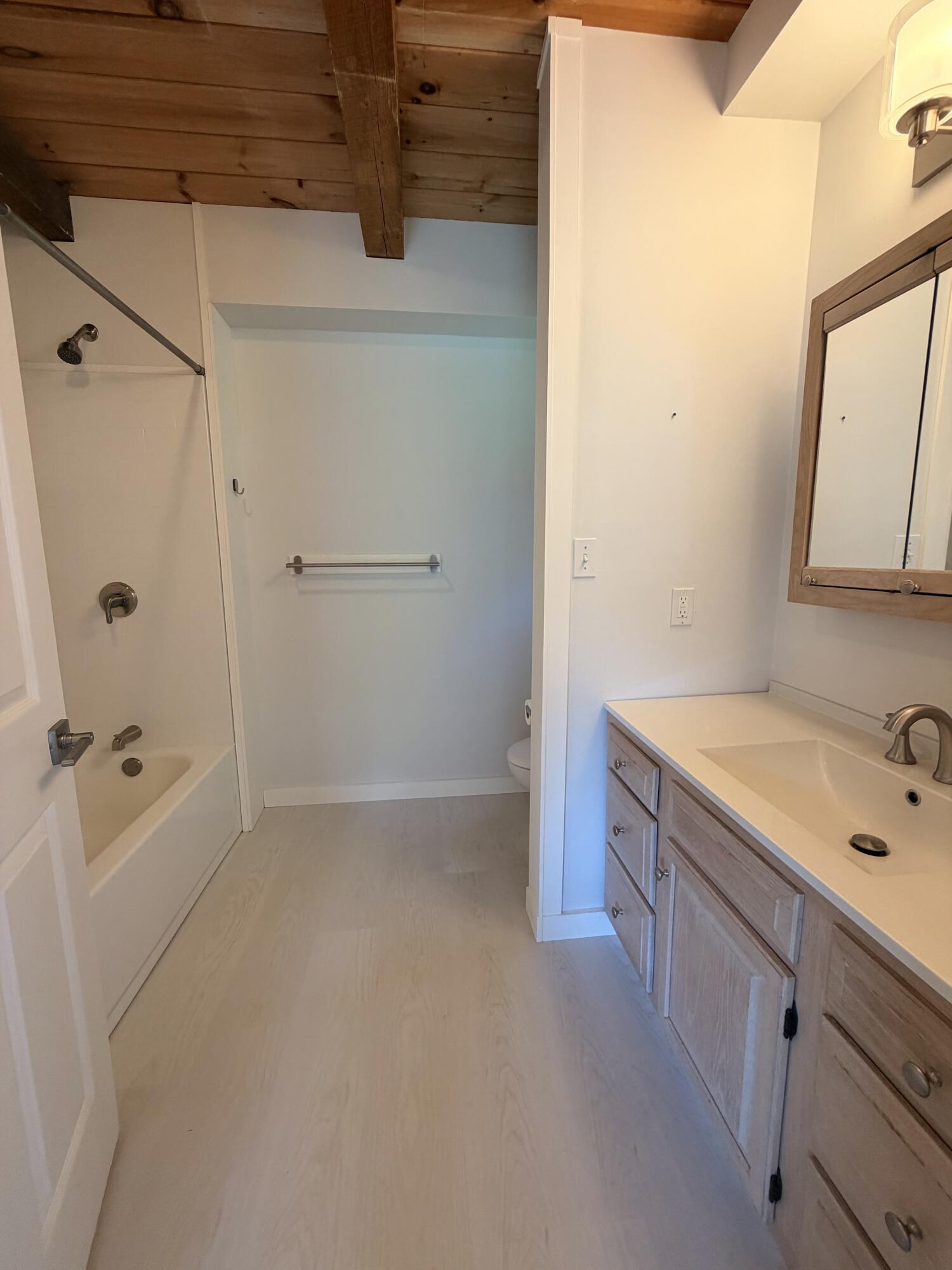 98 Bagaduce Lane, Sedgwick, ME 04676 First floor primary bath