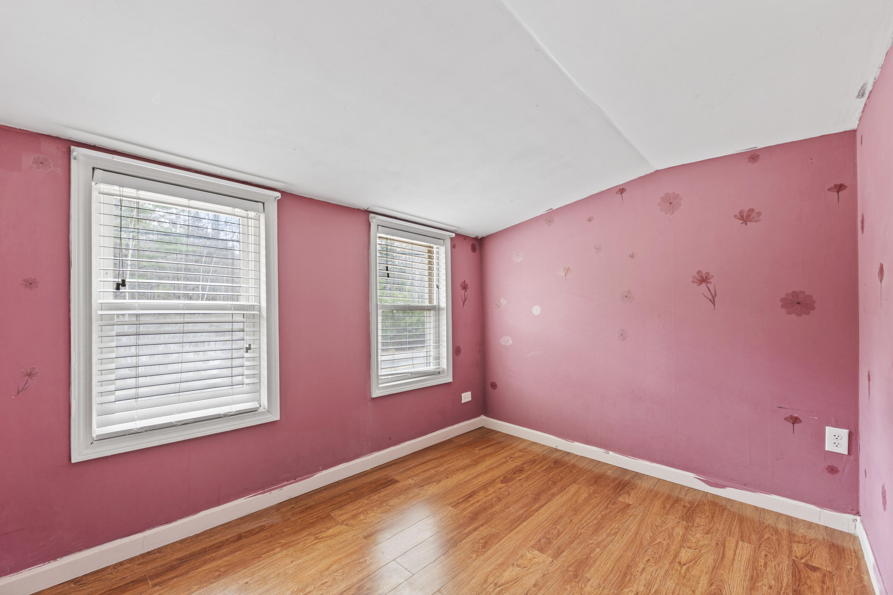 133 Main Street, Sumner, ME, 04292