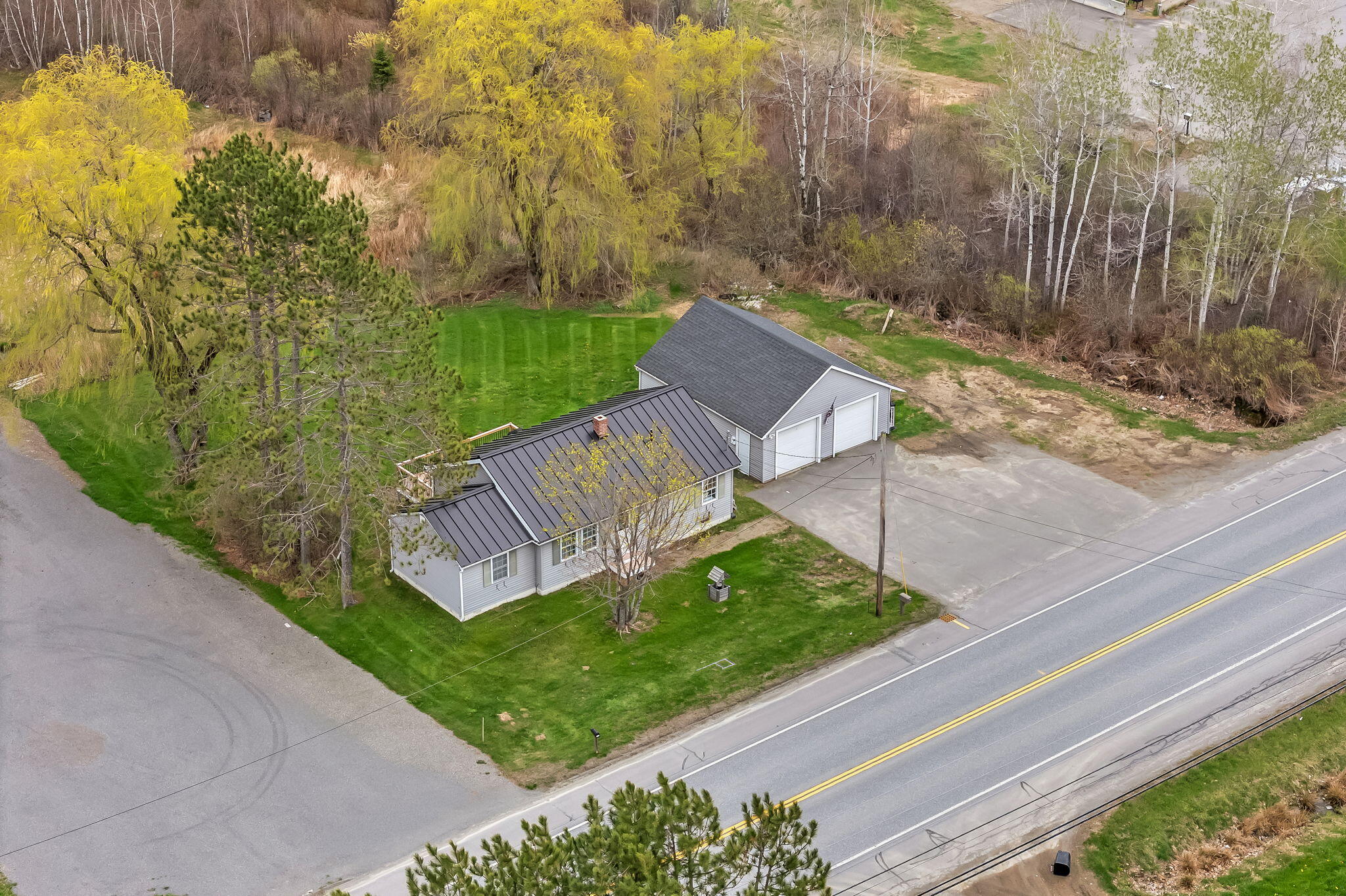 38 River Road, Howland, ME, 04448