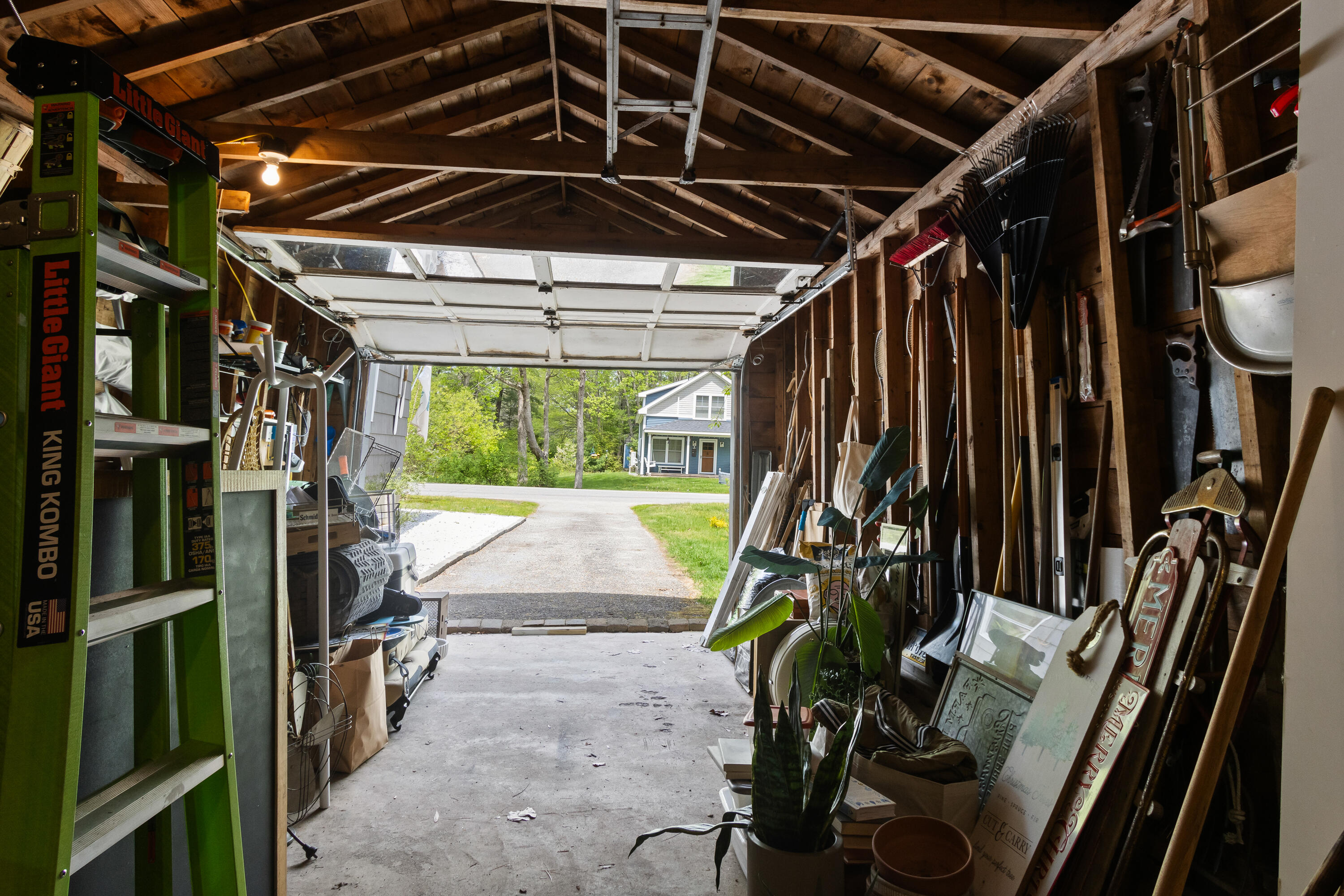 Inside Garage, has electricity
