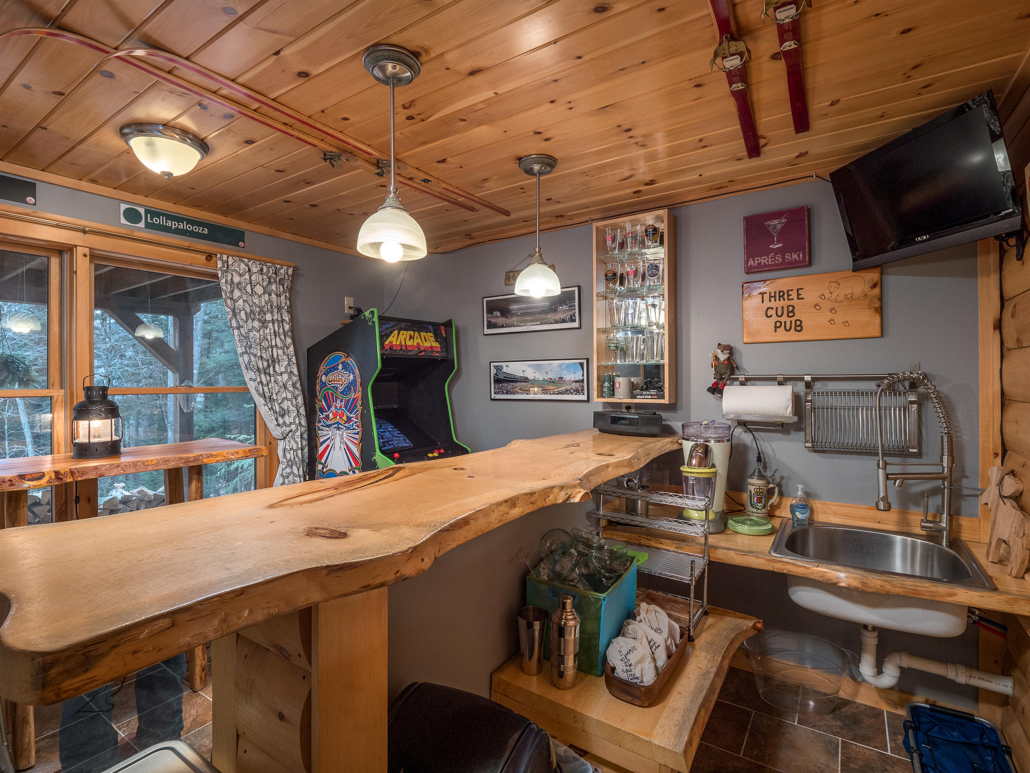 84 Valley View Drive, Newry, ME, 04261