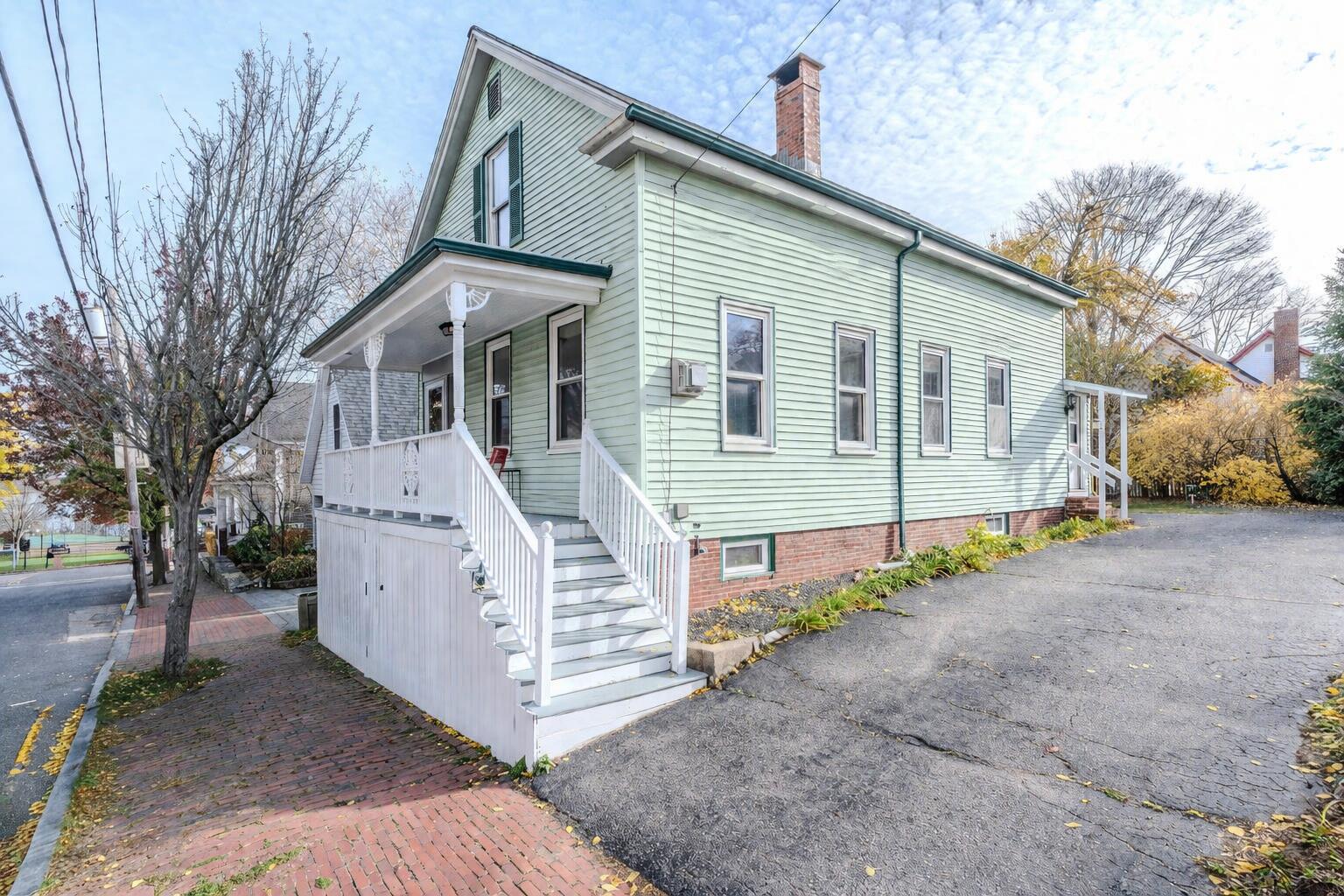 32 Melbourne Street, Portland, ME, 04101