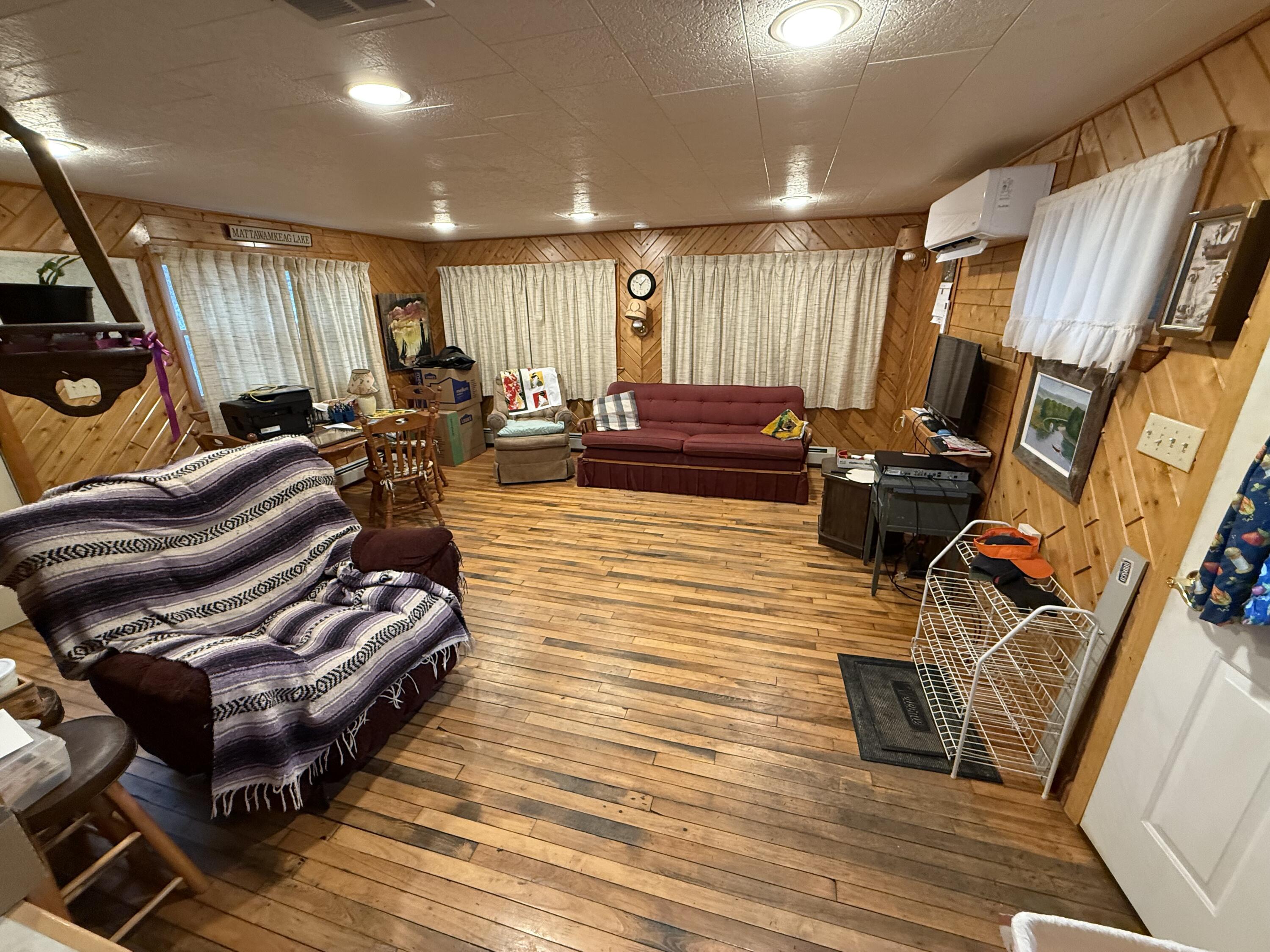 55 Mcnelly Road, Island Falls, ME, 04747