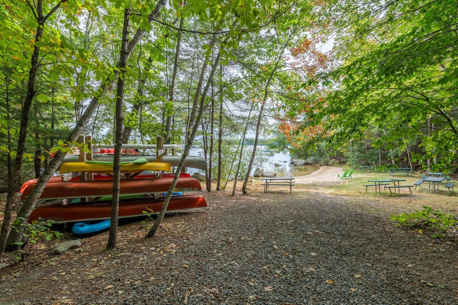 Place for canoes and kayaks