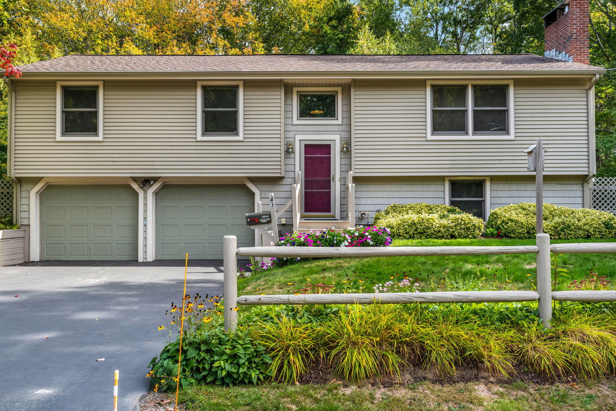 43 Baribeau Drive, Brunswick, ME 04011 4-web-or-mls-43-baribeau-dr