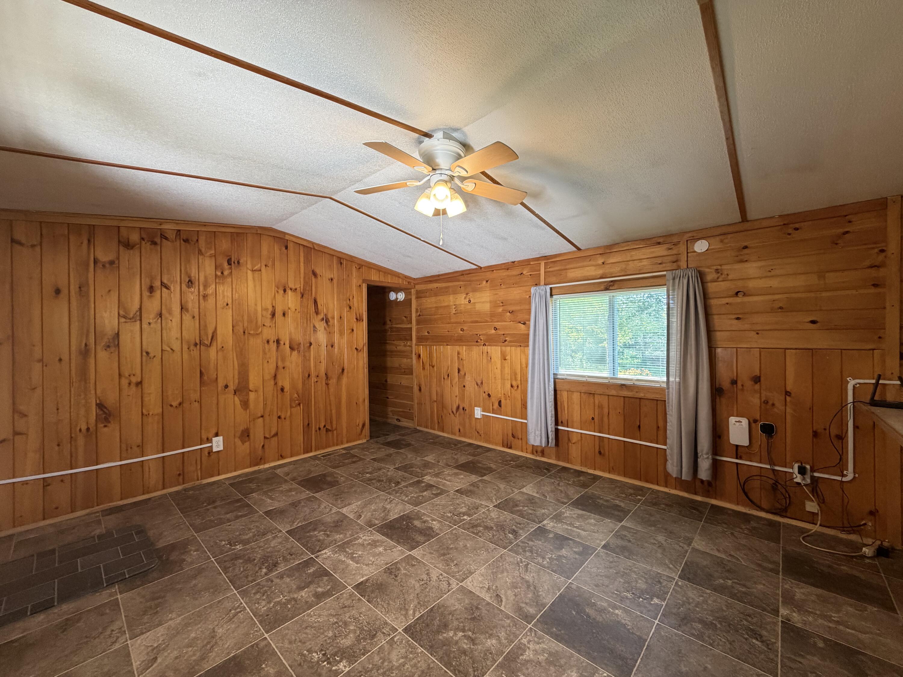 16 Craig Lane, Sangerville, ME 04479 IMG_5264