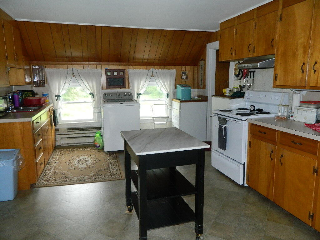 186 Main Street, West Paris, ME, 04289-5162