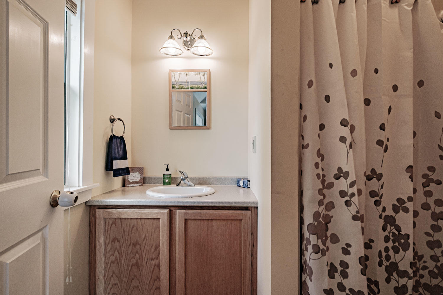 24 Mozees Way, Bethel, ME, 04217