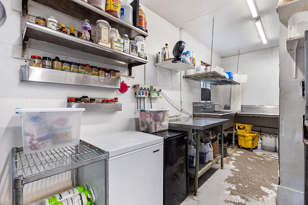 30 Main Street, Belfast, ME, 04915