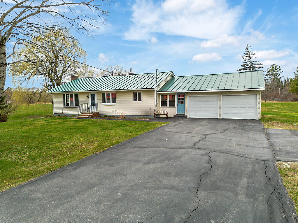 176 Fairfield Street, Oakland, ME, 04963