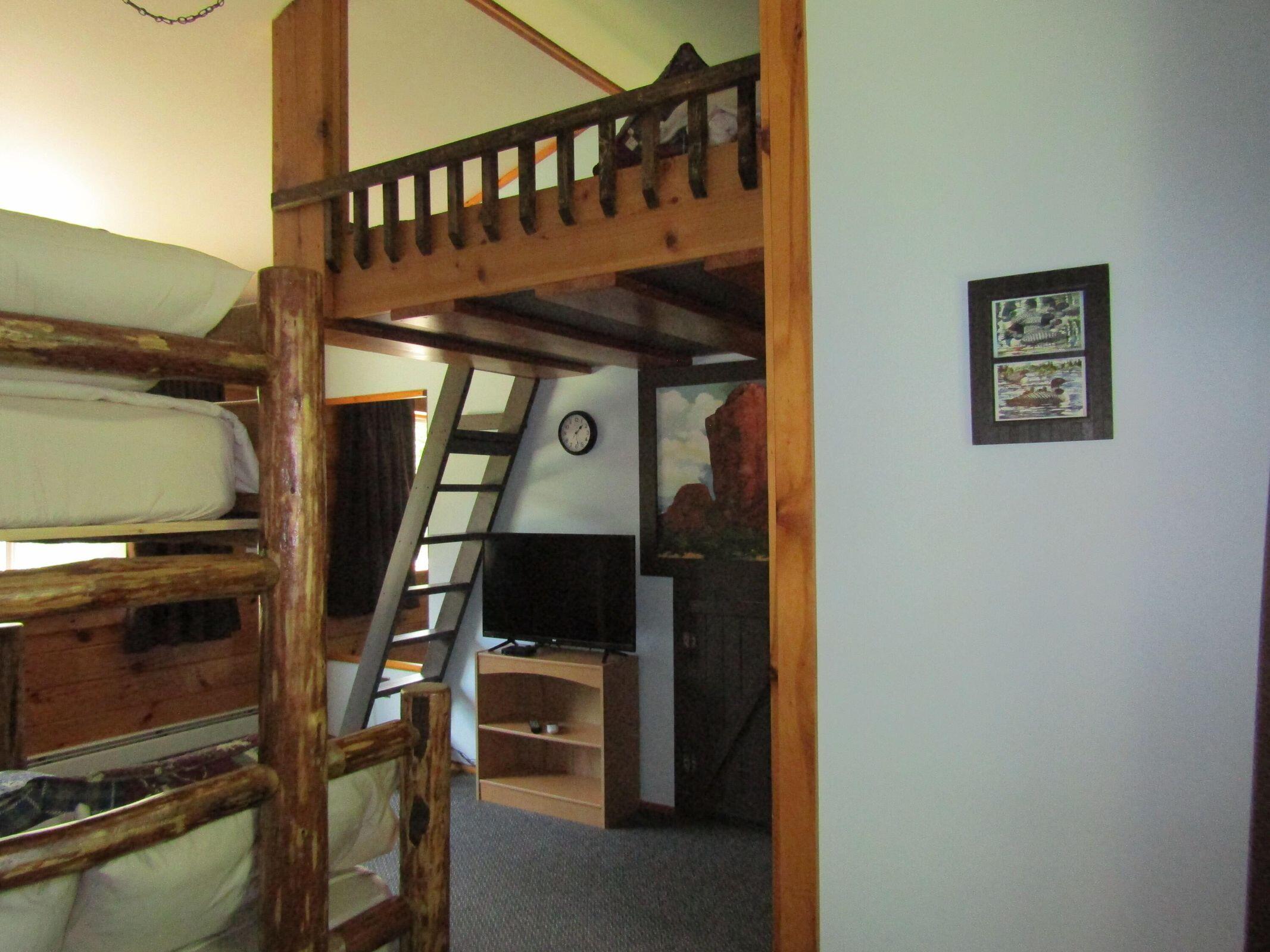37 Loon Drive, Newport, ME, 04953