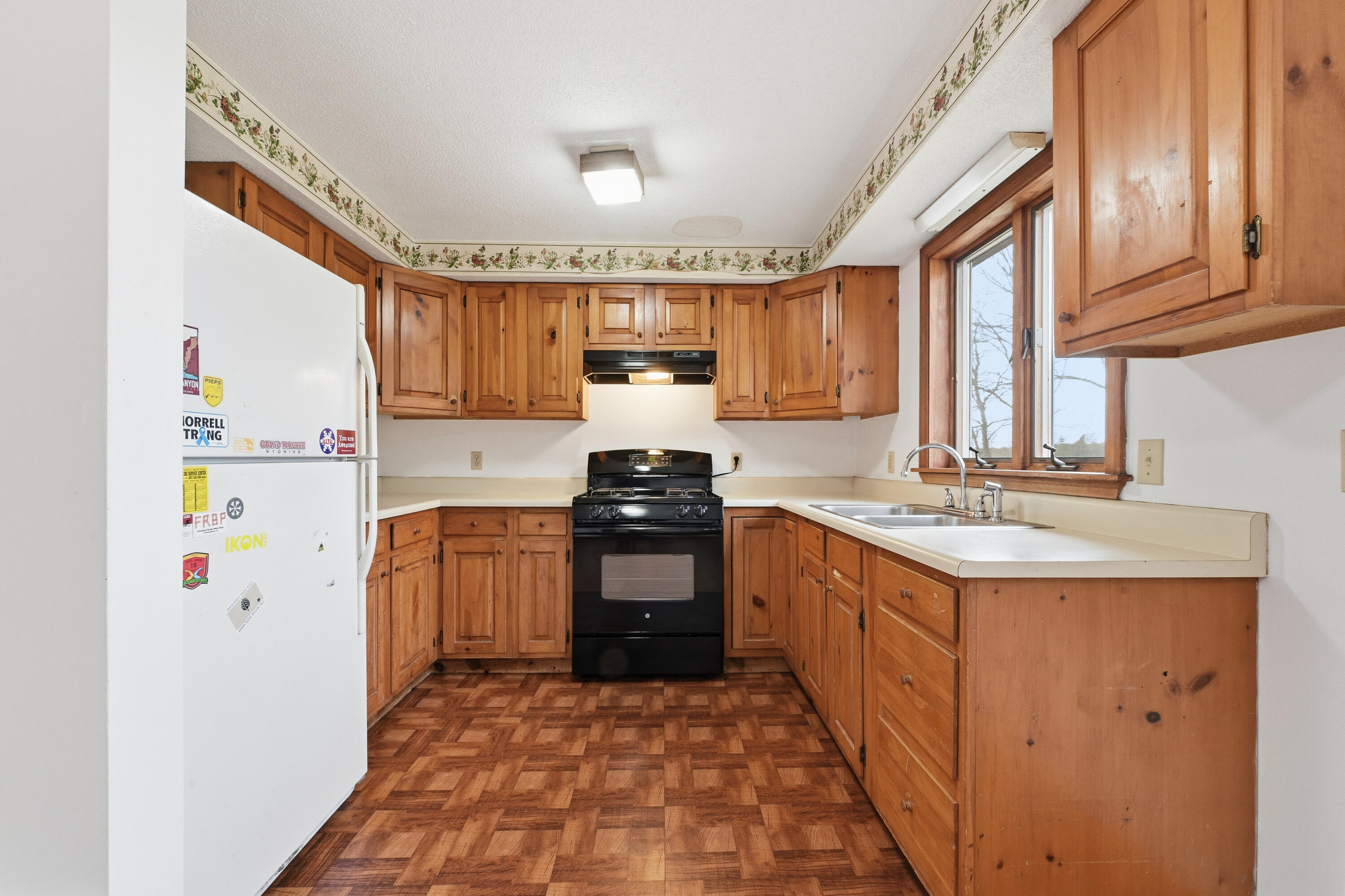 174 W Kingfield Road, Kingfield, ME, 04947