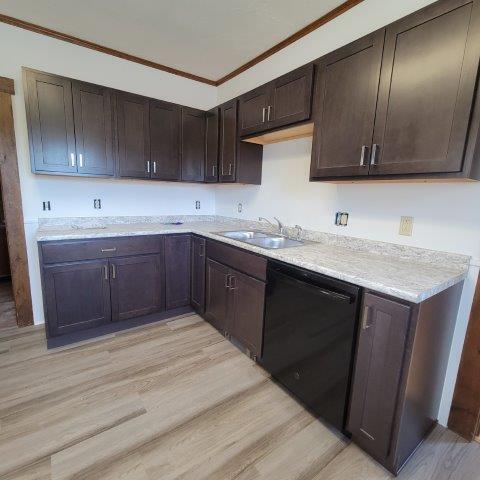49 W Broadway, Lincoln, ME, 04457