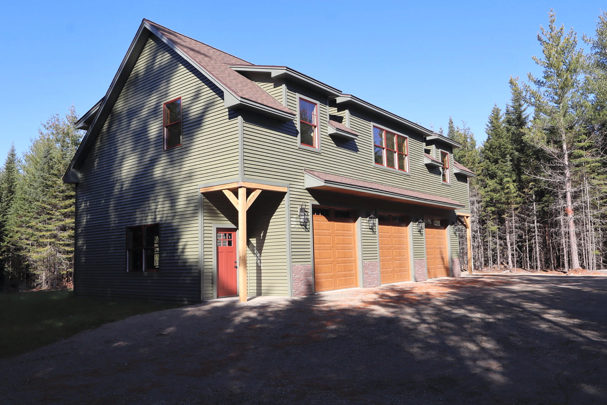24 Lynx Lane