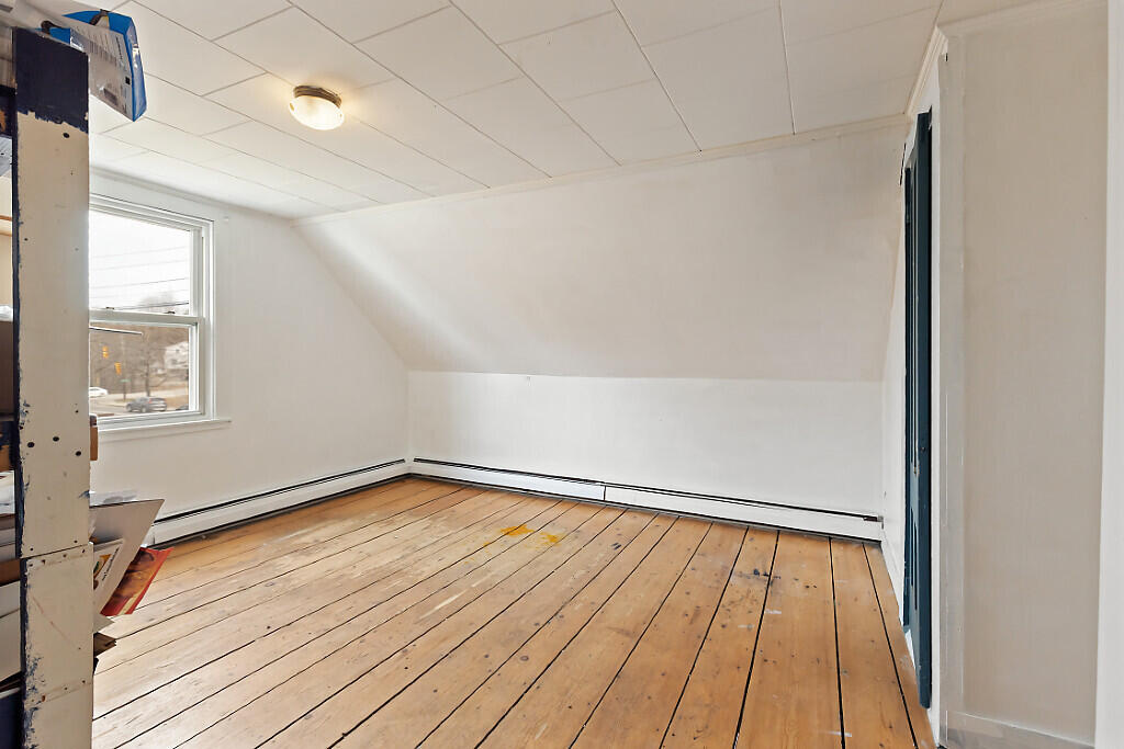 903 Western Avenue, Manchester, ME, 04351