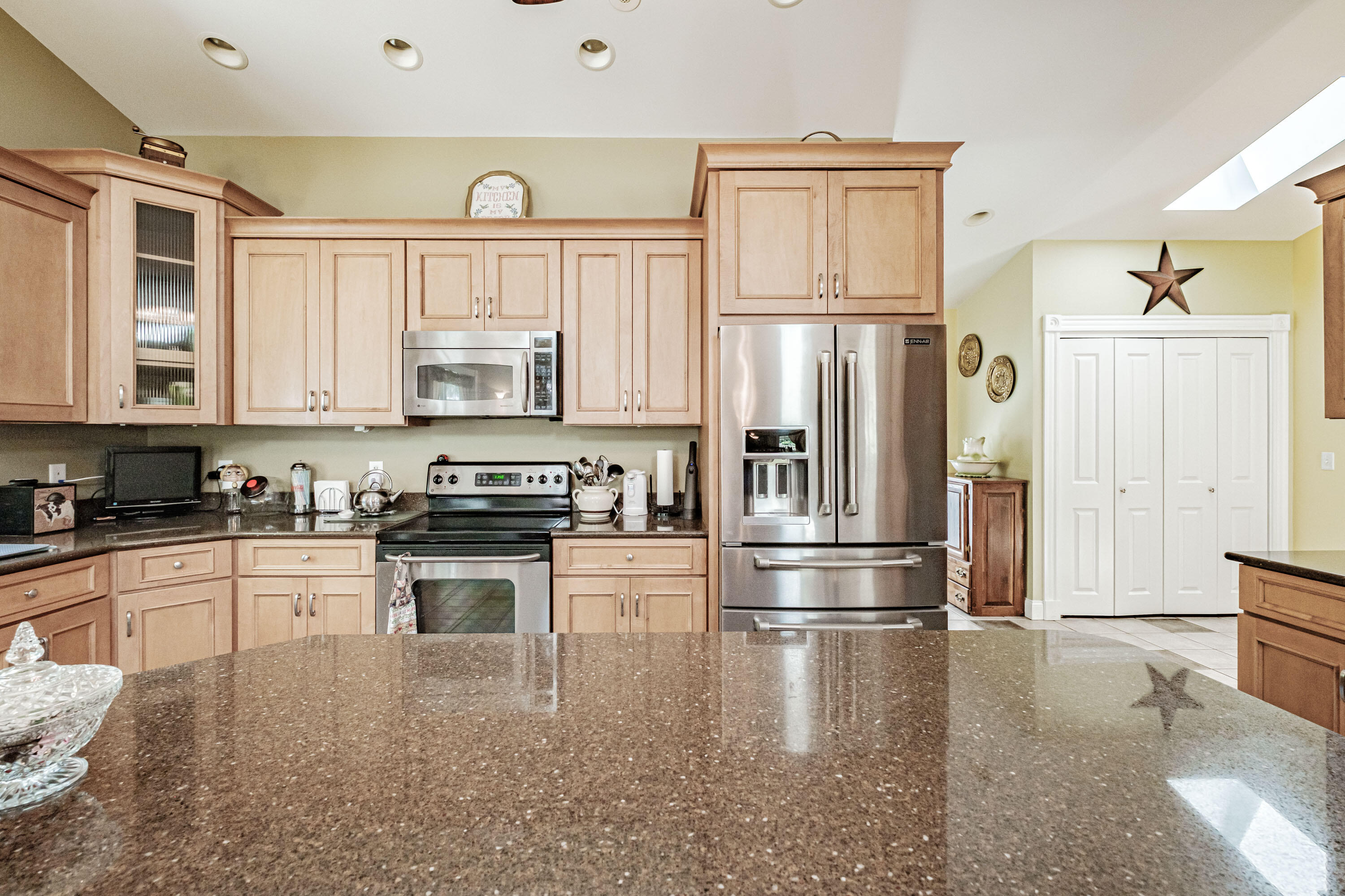 30 Kevin Heights, Paris, ME, 04281-1304