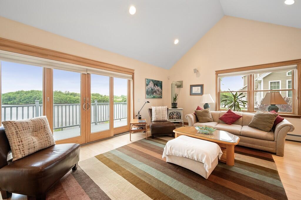 15 Harbor Drive UNIT 15, Brewer, ME, 04412