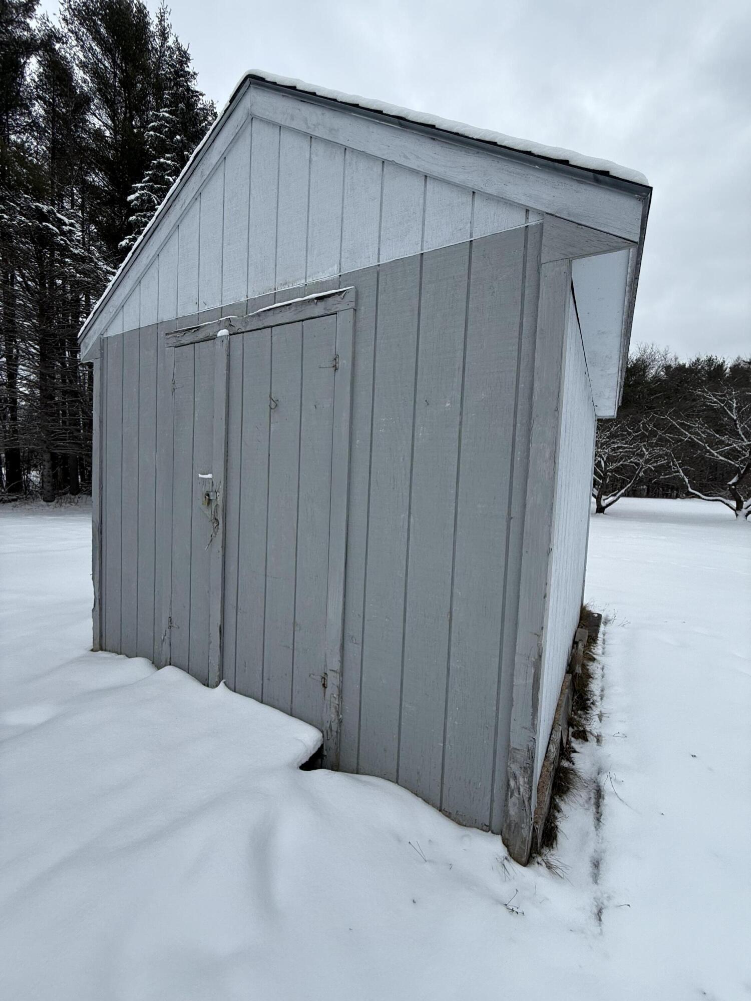 37 Pleasant Street, Milo, ME, 04463