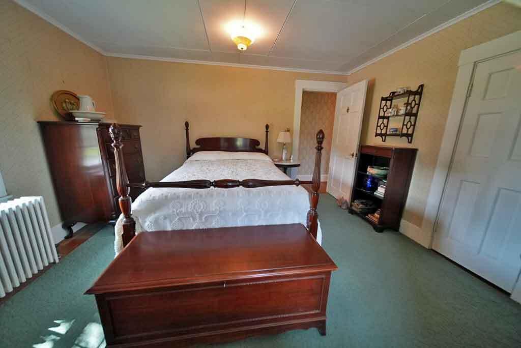 33 Pleasant Street, Houlton, ME, 04730