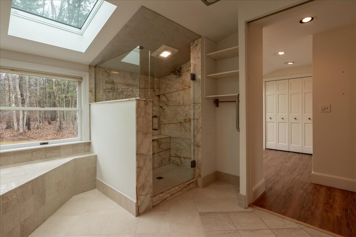 200 Mistic Avenue, Rockport, ME, 04856