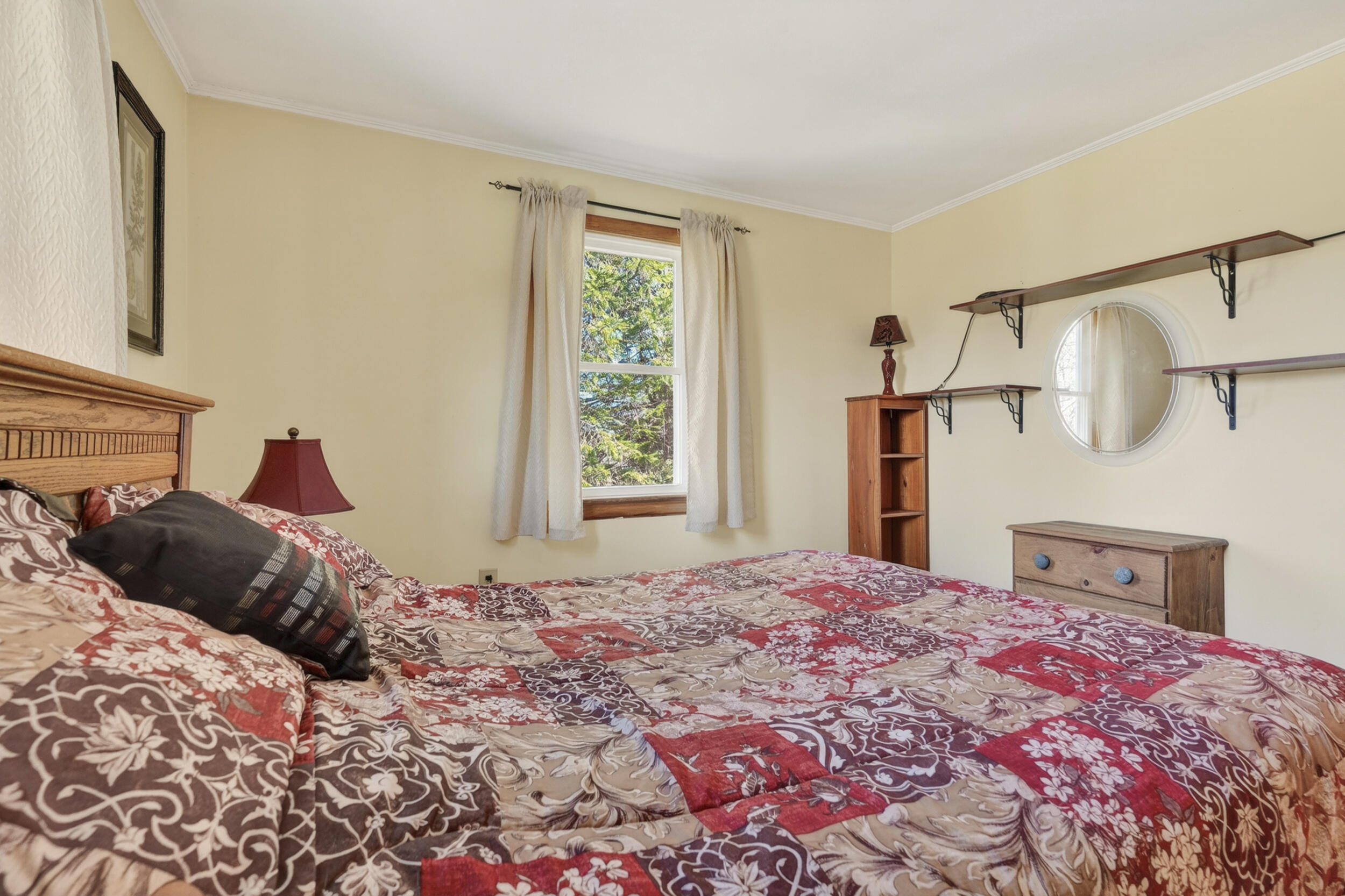 42 Vernon Street, Bethel, ME, 04217